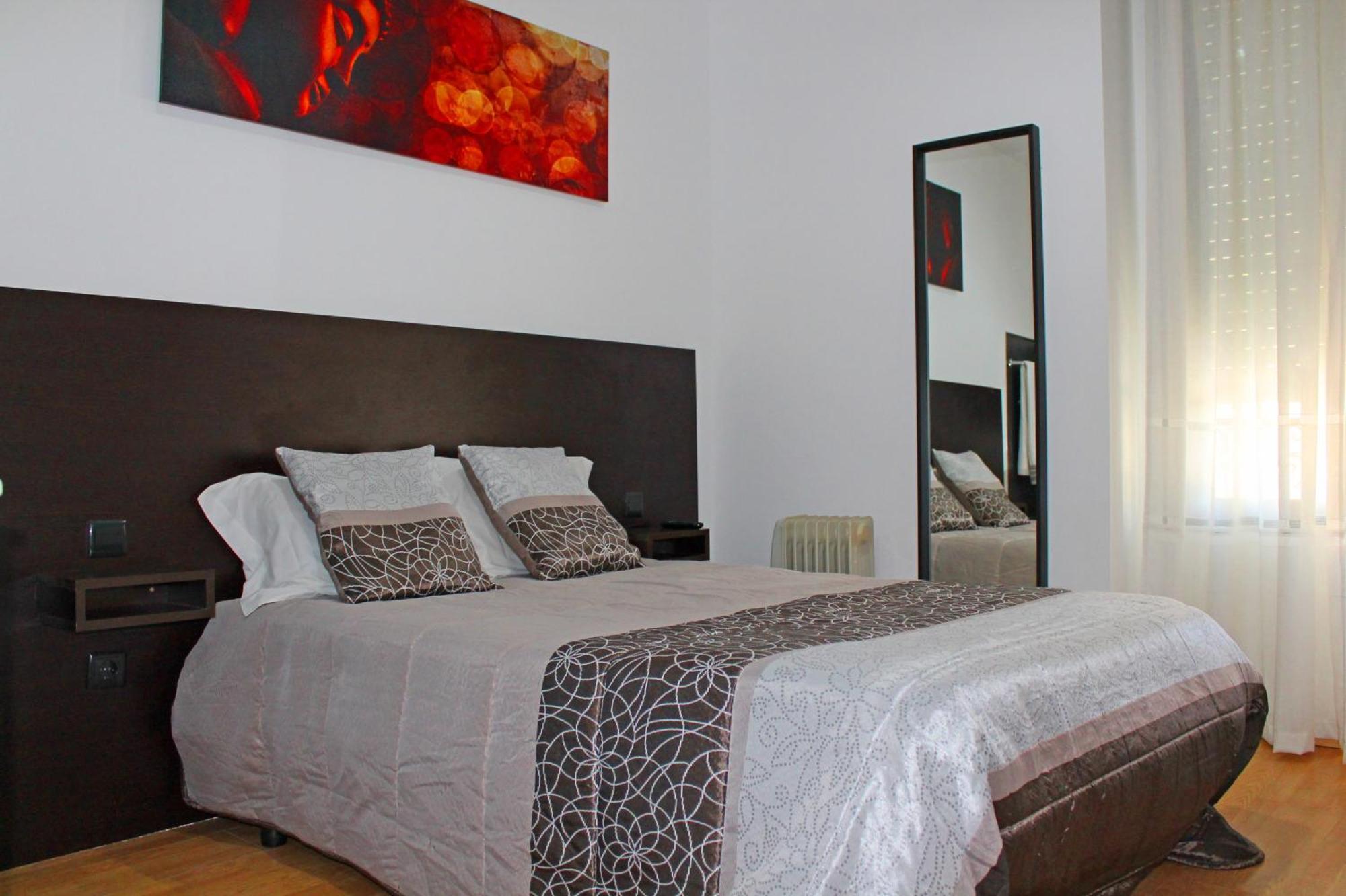 Double Room,705497446:JPEG
