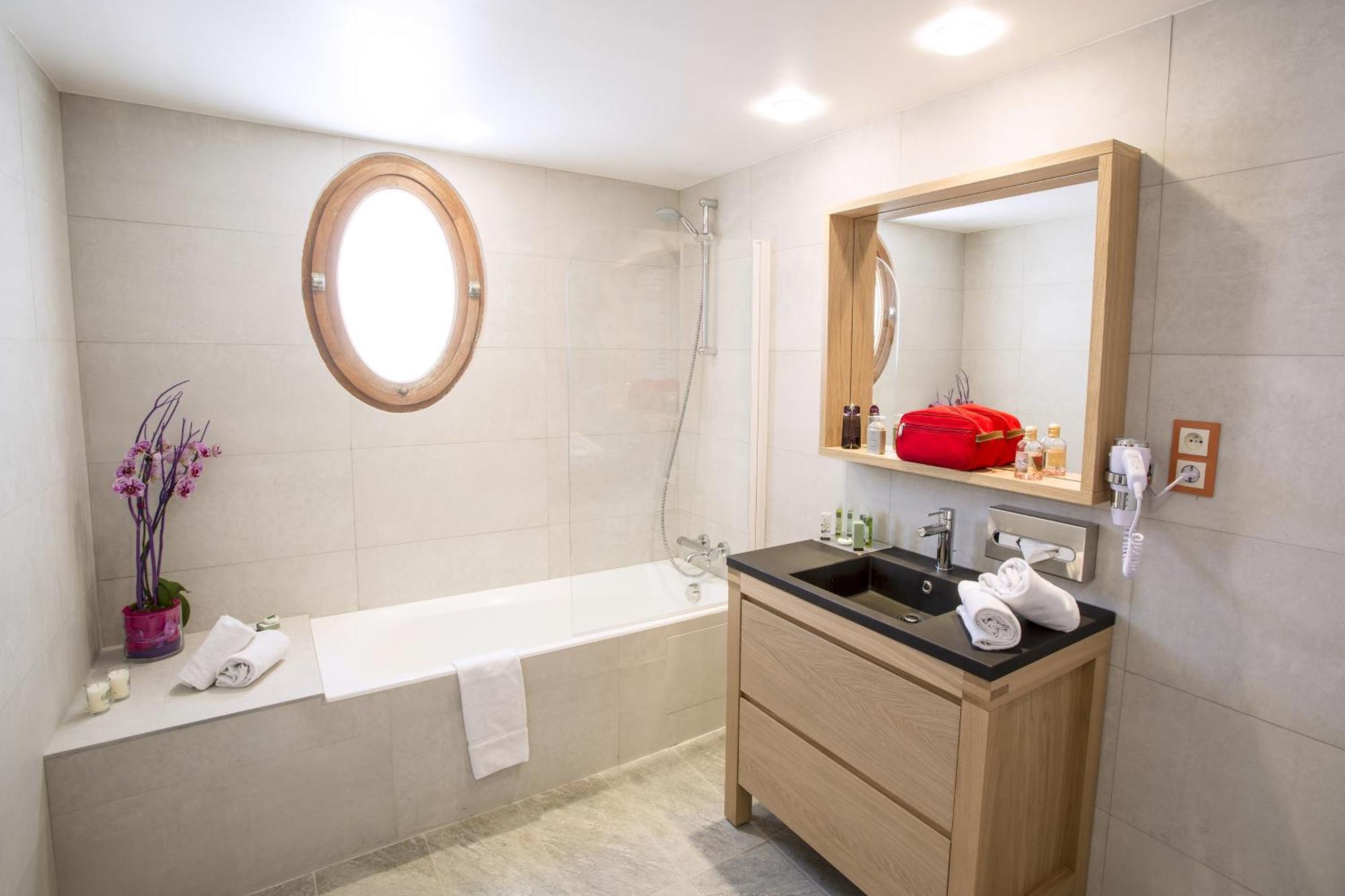 Privilege Double Room Spa Access,705731662:JPEG