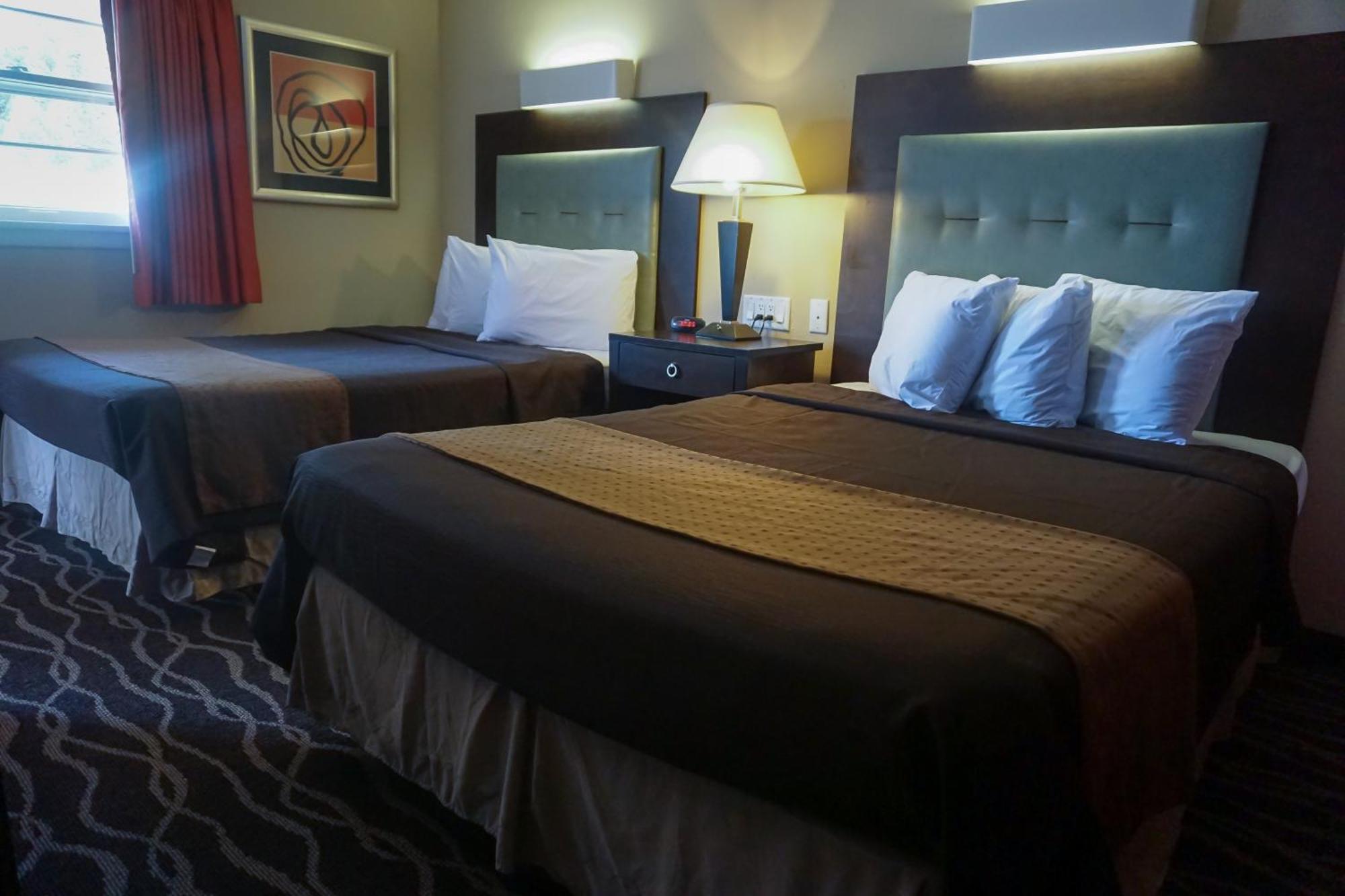 Deluxe Double Room Two Double Beds Non-Smoking