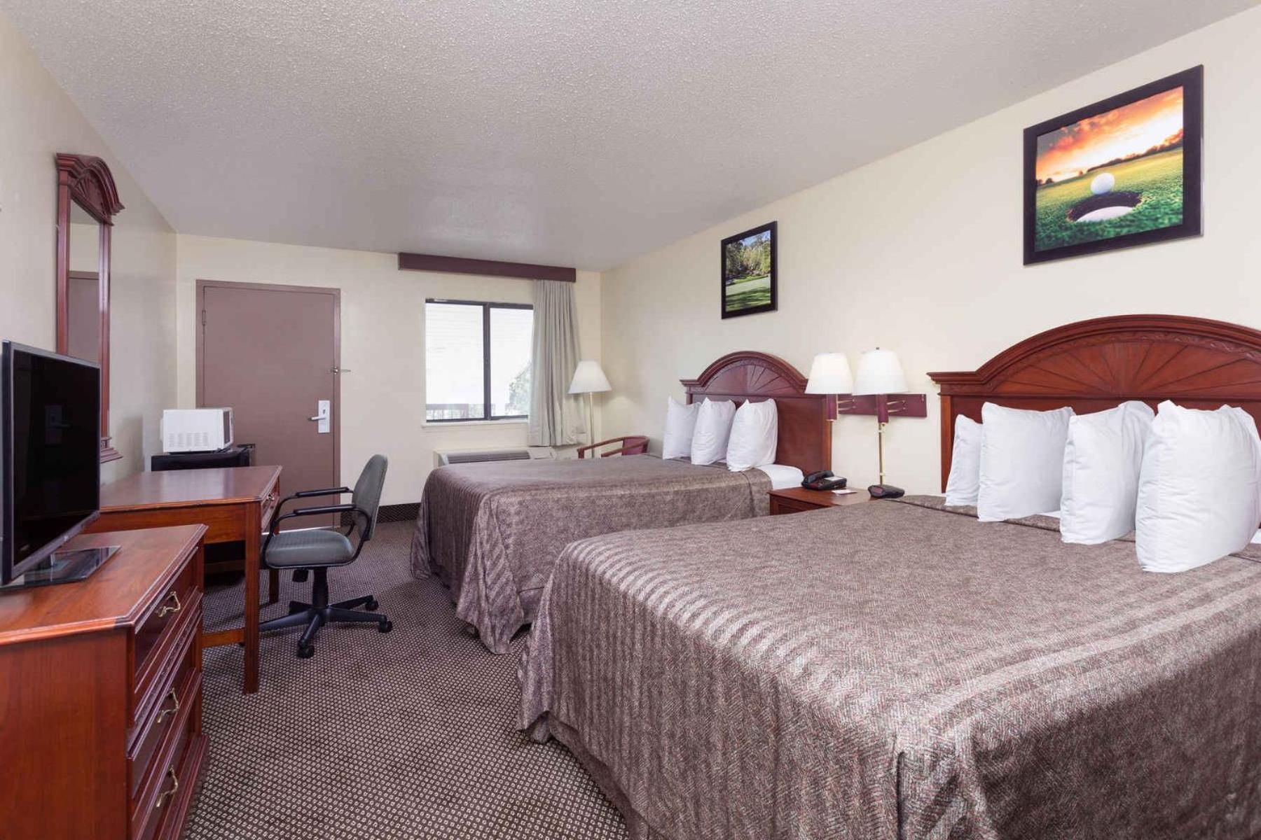 Double Room with Two Double Beds - Non-Smoking