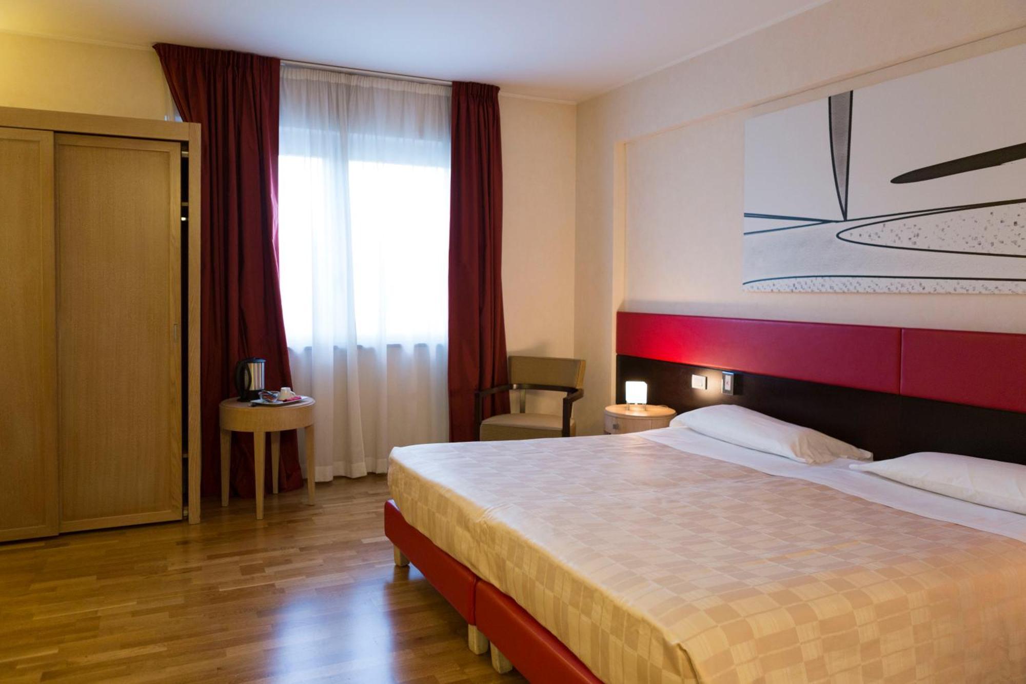Junior Suite,705934276:JPEG