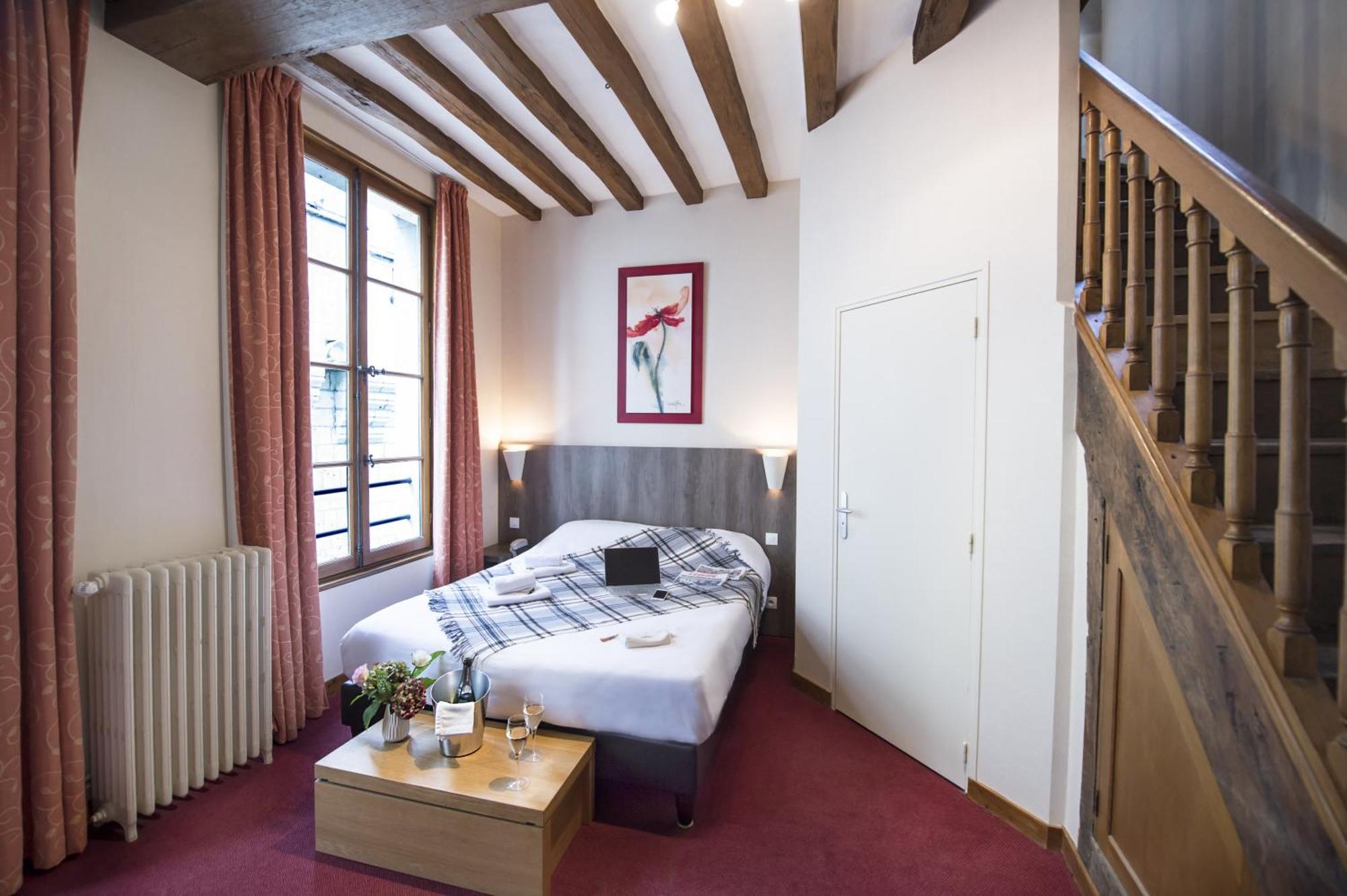 Duplex Room,705956578:JPEG