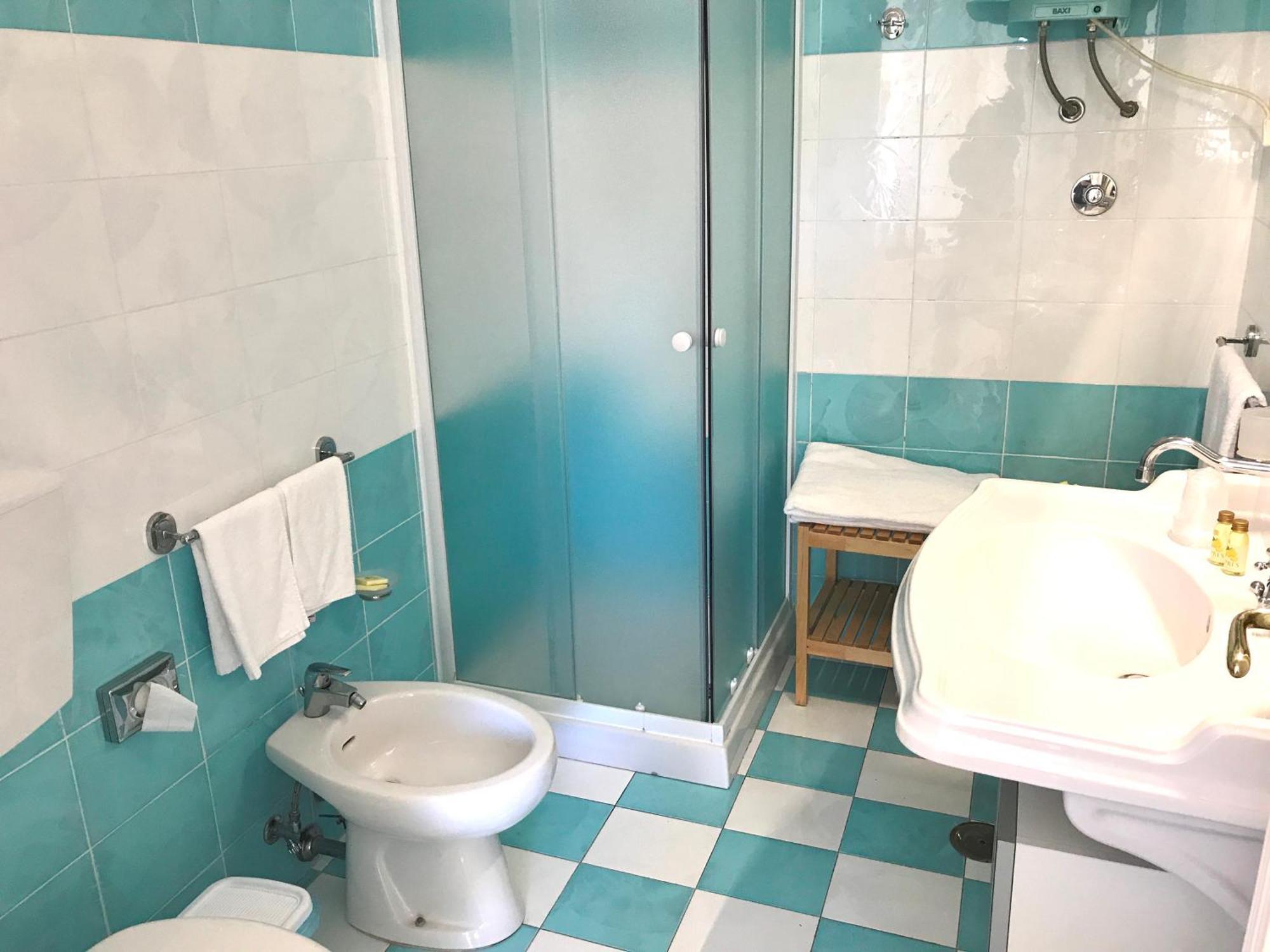 Double or Twin Room,446142894:JPEG