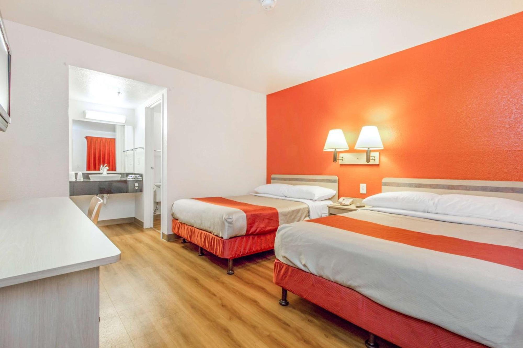 Quadruple Room,706274833:JPEG