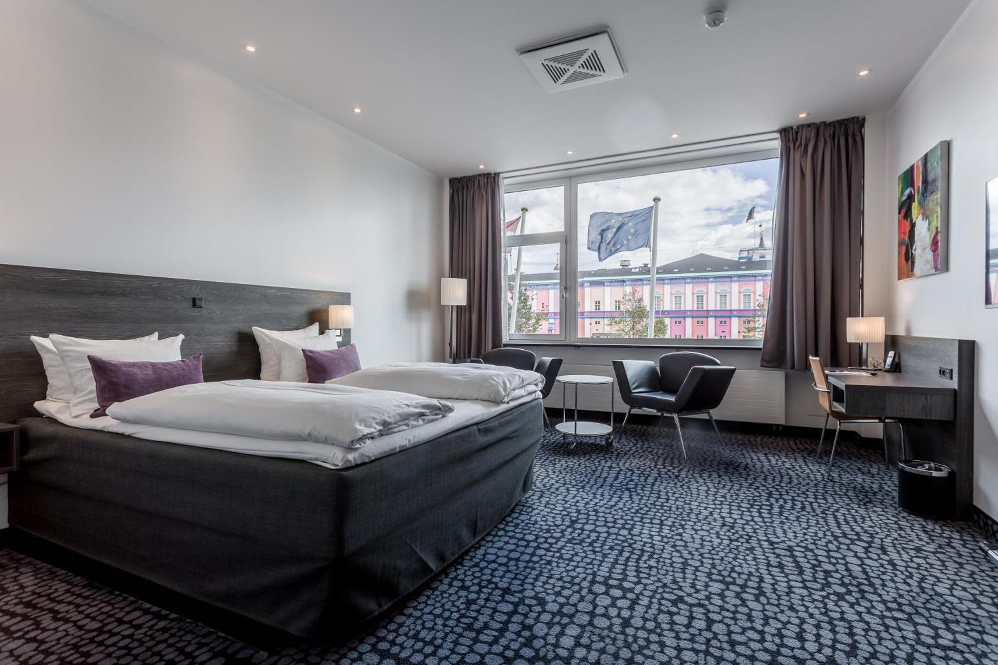 Superior King Room