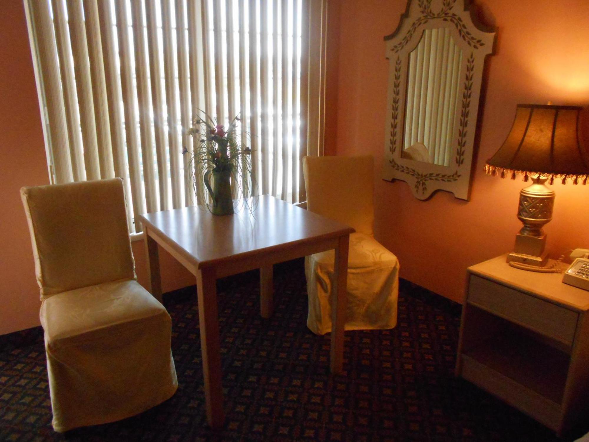 Queen Room
