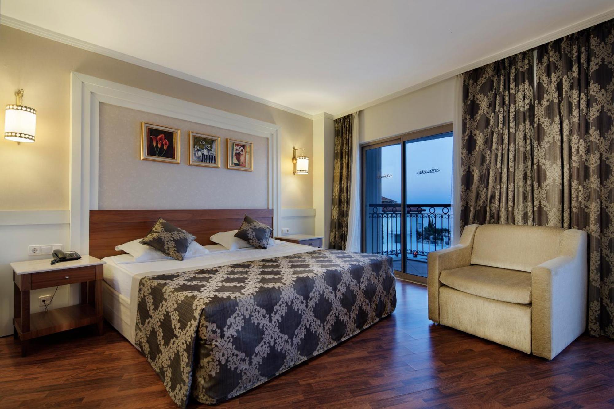 Standard Double or Twin Room Sea View