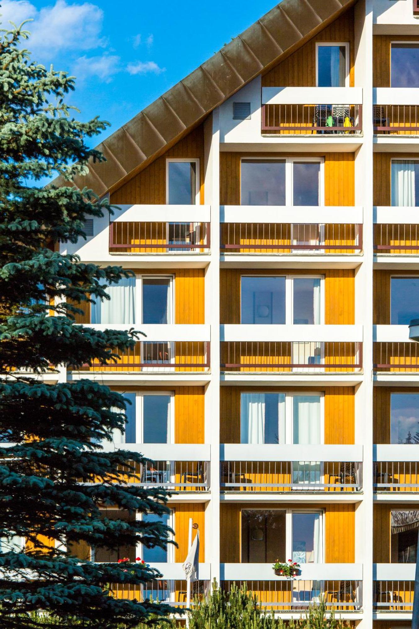 Deluxe Double Room Balcony Spa Access,1652743146:JPEG