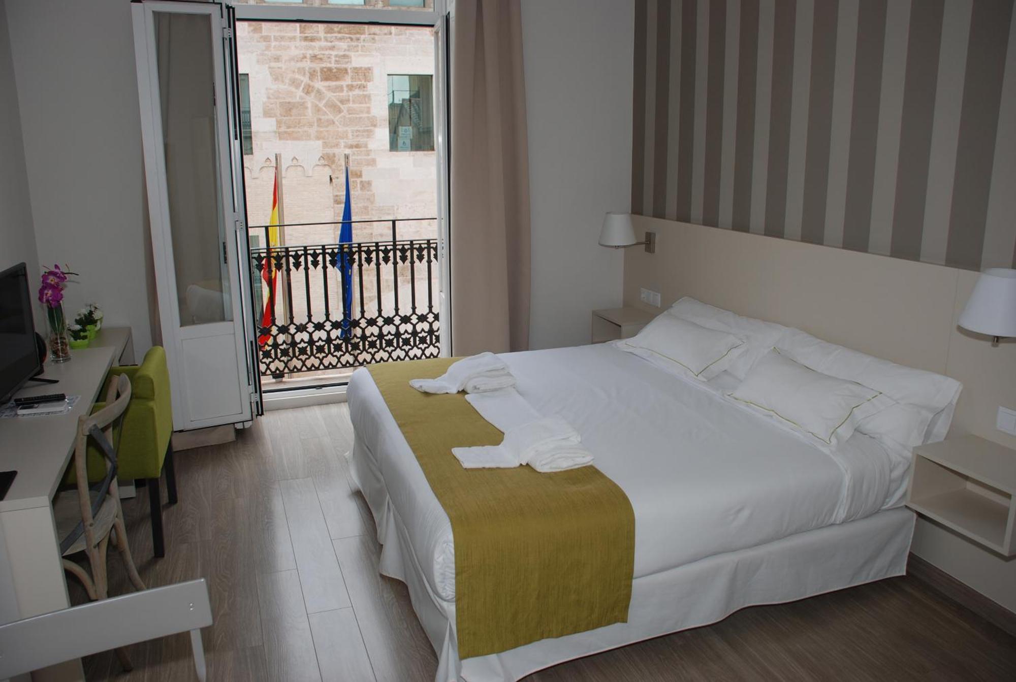 Classic Double Room City View