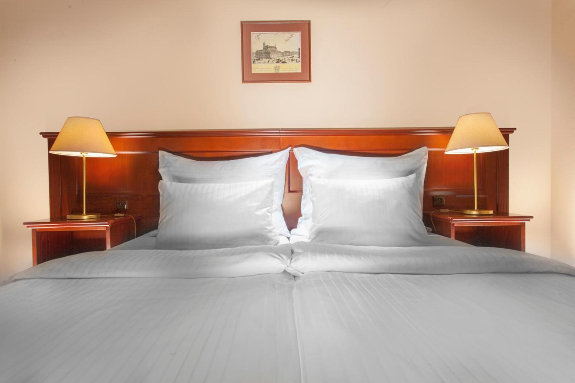Double or Twin Room,1274894743:JPEG