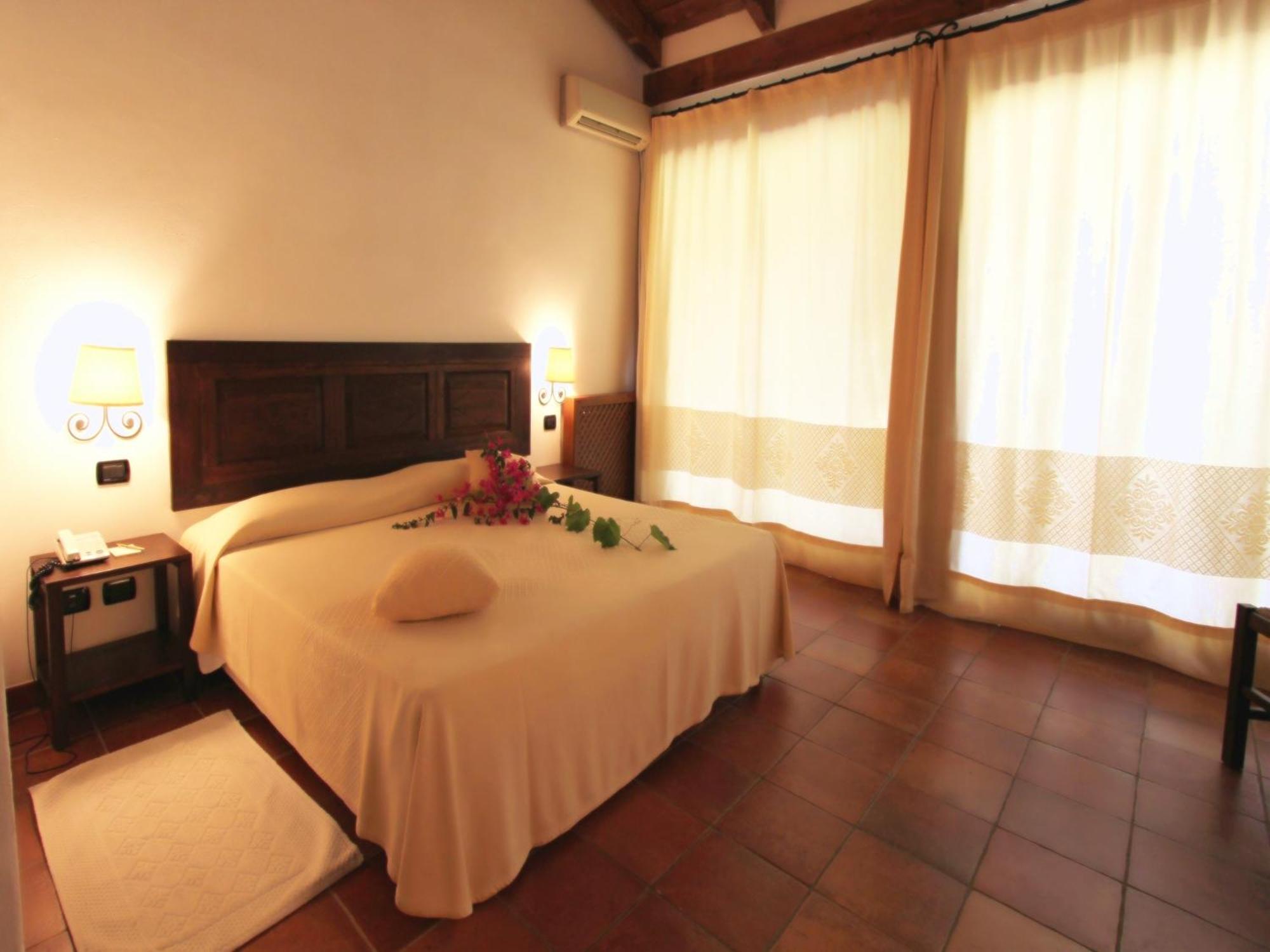 Classic Triple Room,1209516649:JPEG