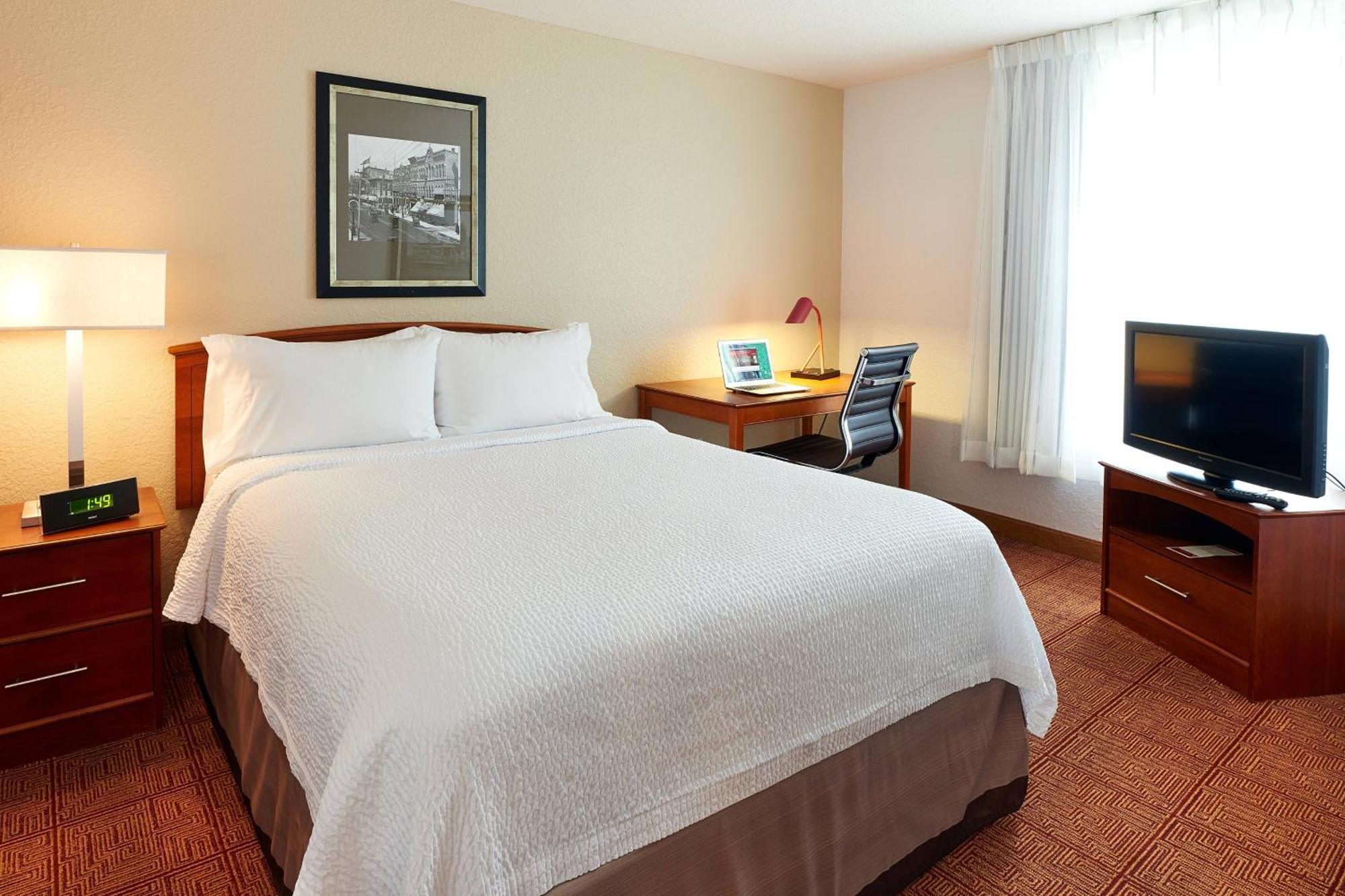 Two-Bedroom Suite
