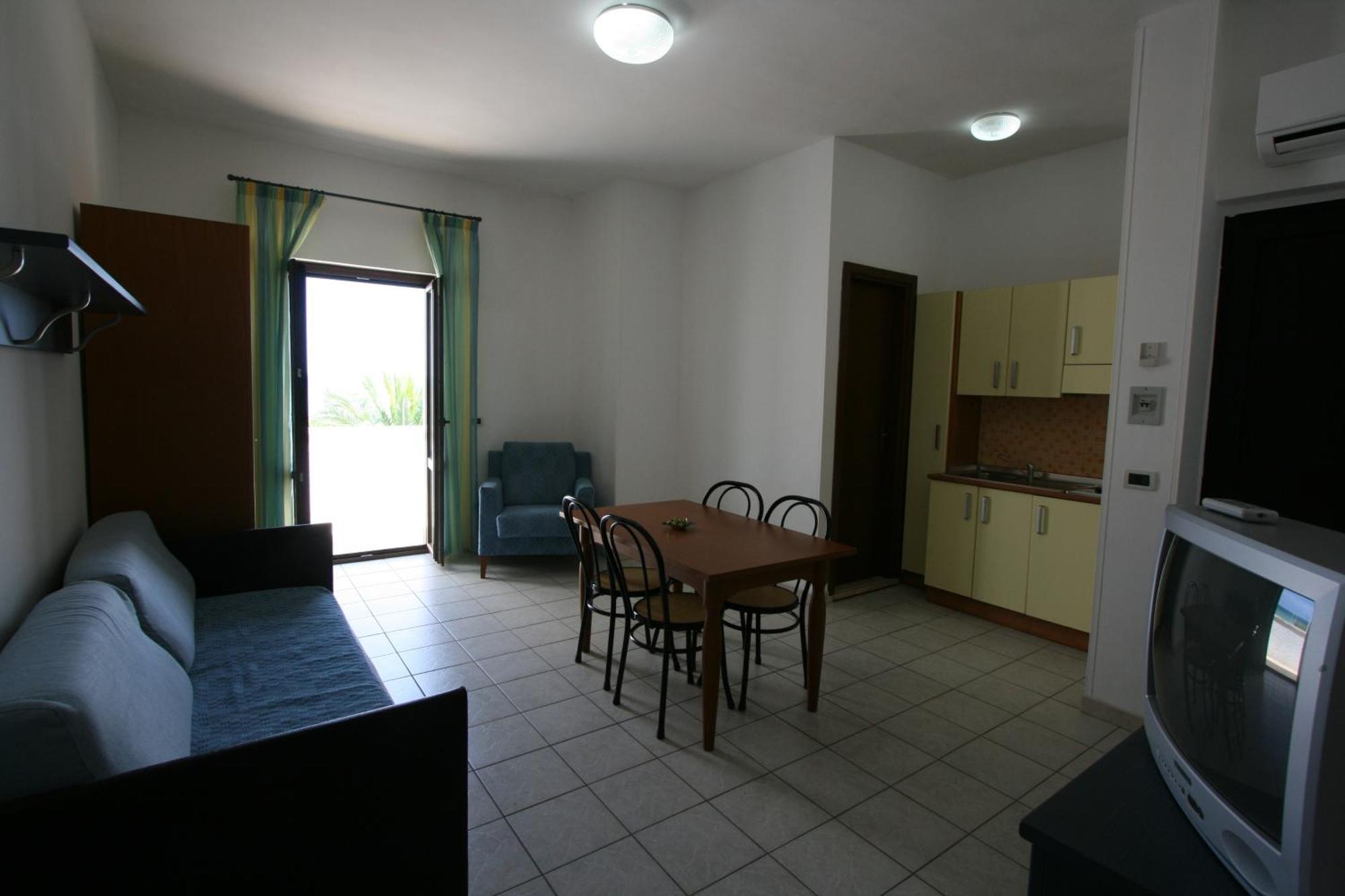 One-Bedroom Apartment,707113072:JPEG