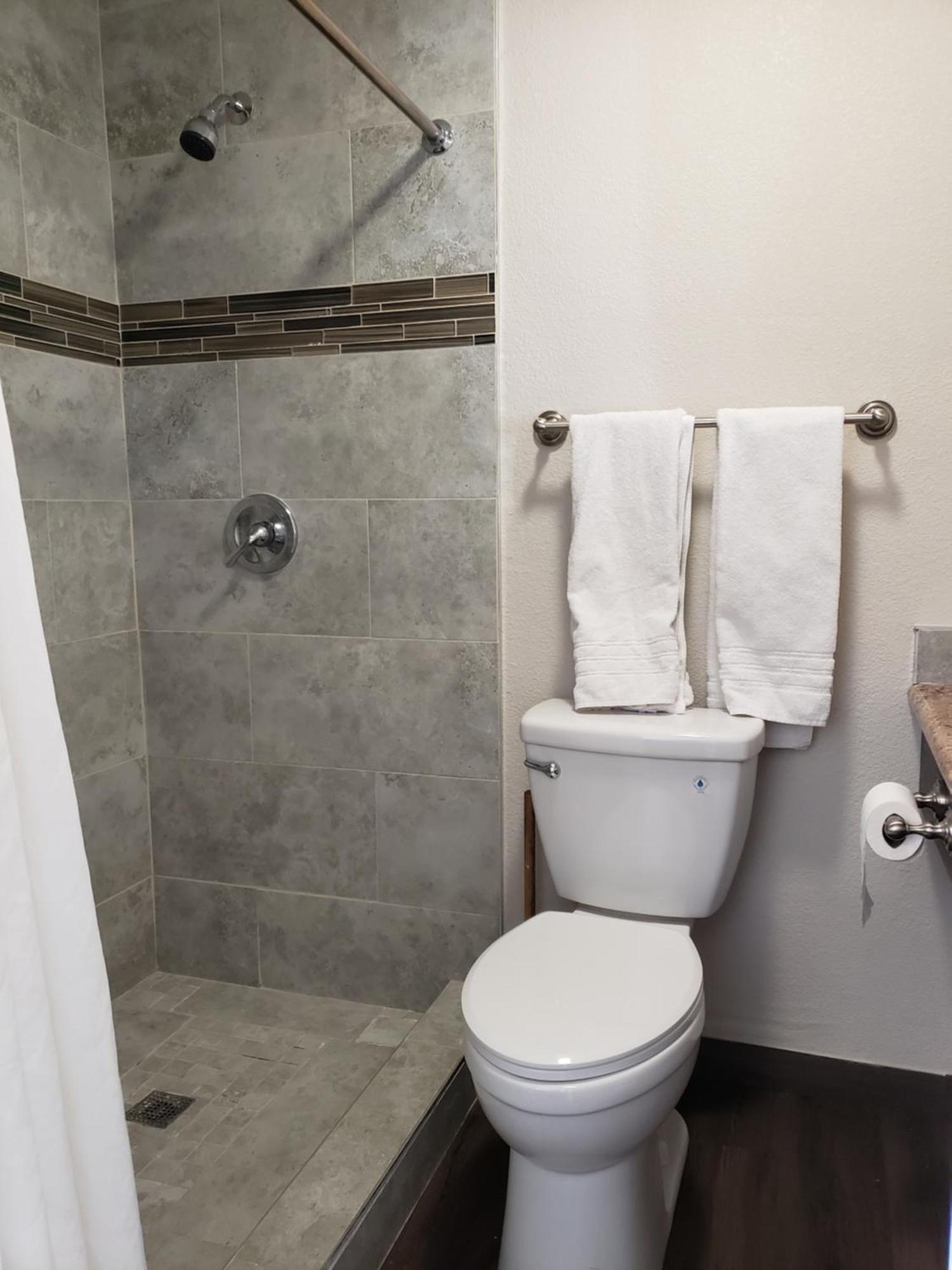 Double Room,799865853:JPEG