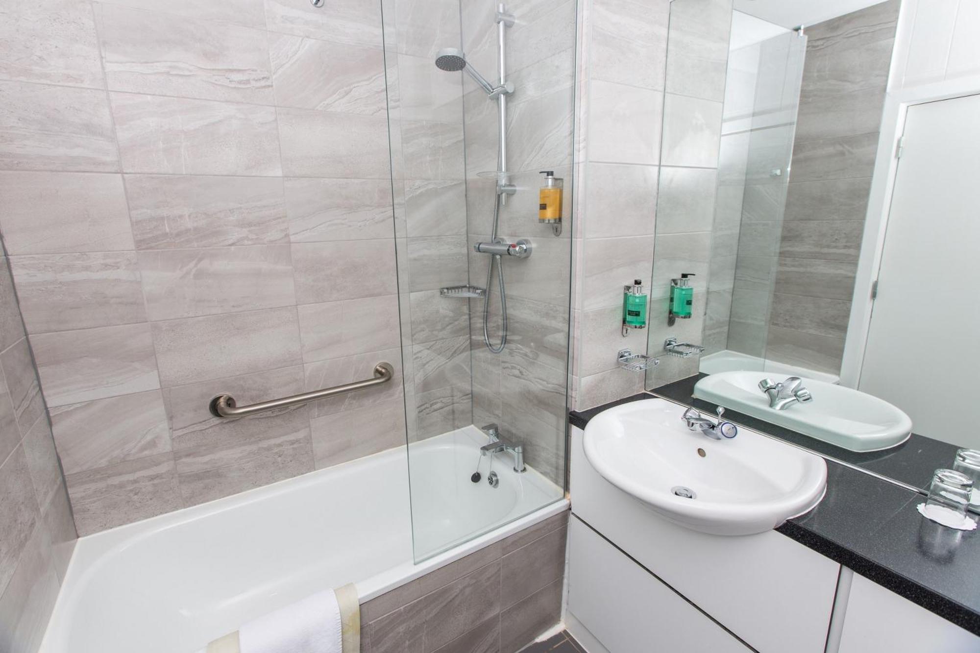 2 Bedroom Suite,967927387:JPEG
