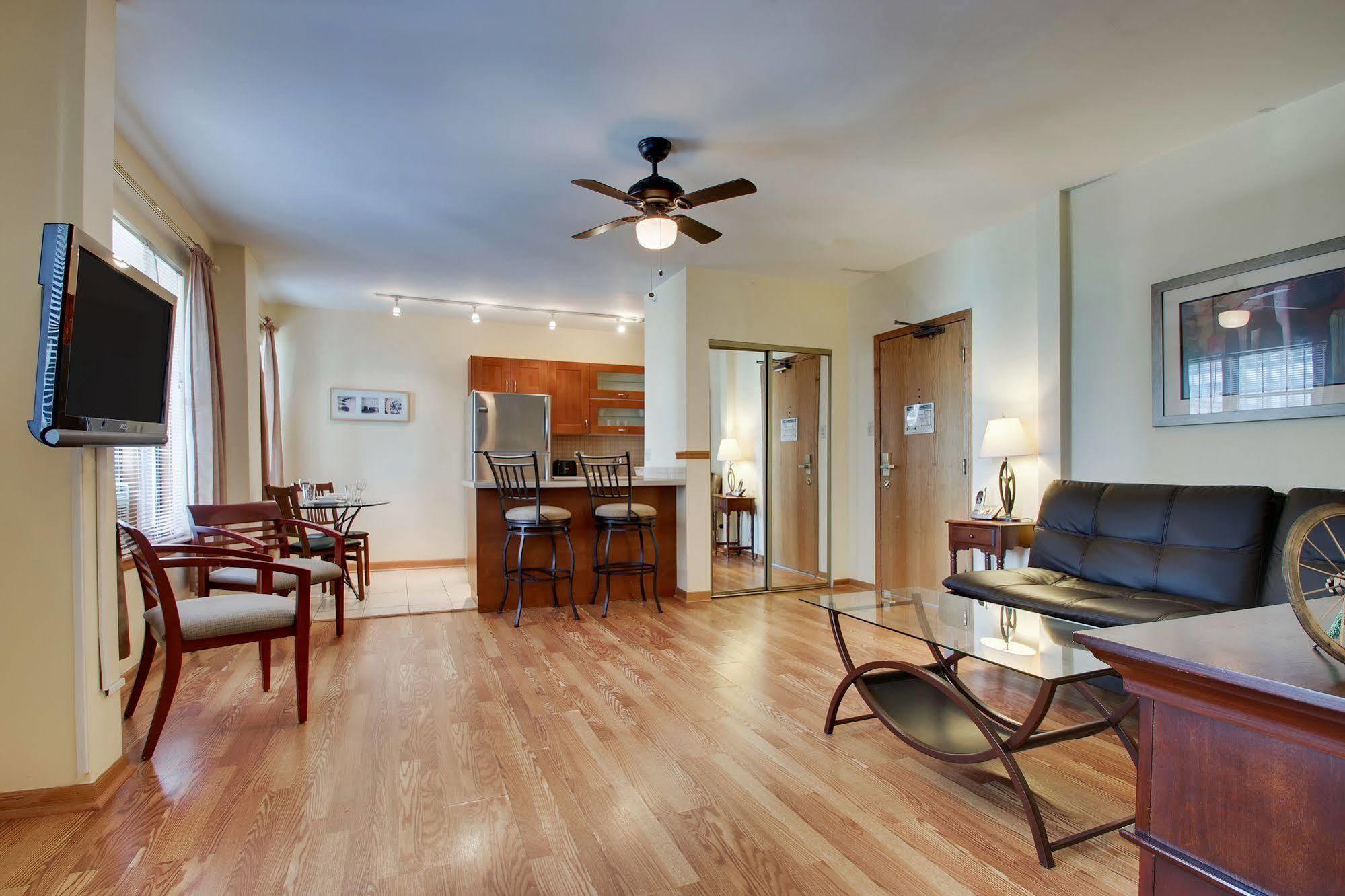 One-Bedroom Queen Suite,450622836:JPEG