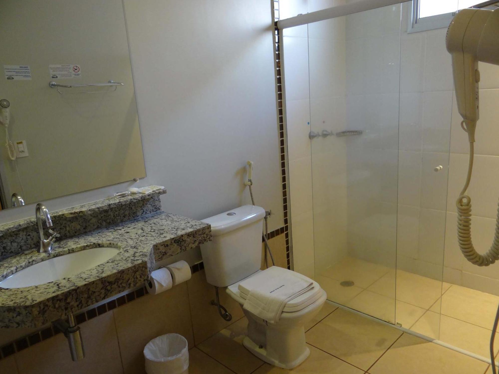 Family Room,800149383:JPEG