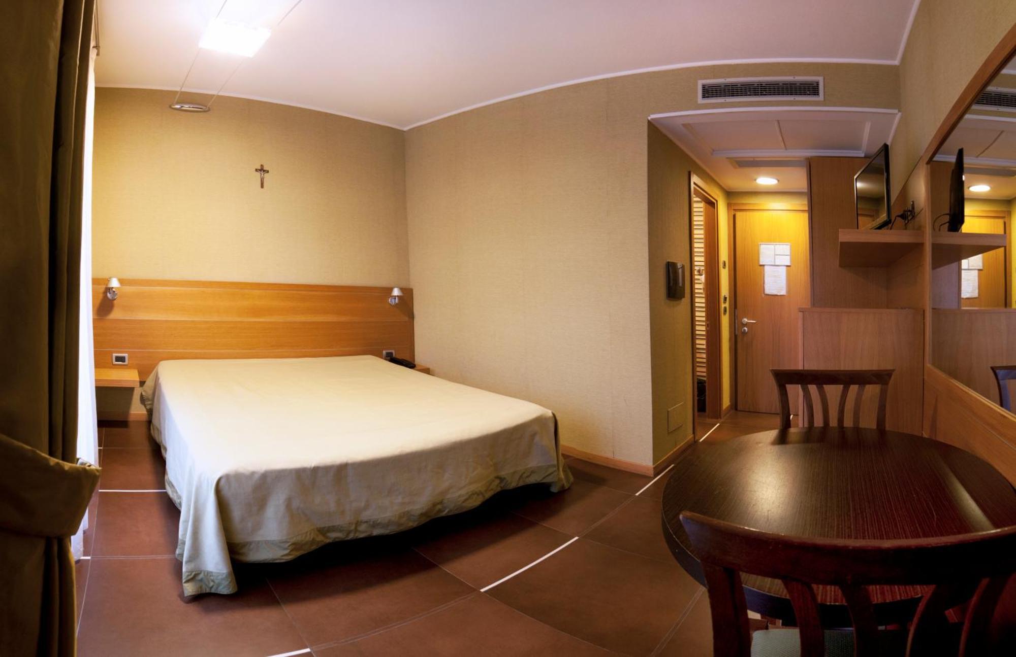 Comfort Double or Twin Room