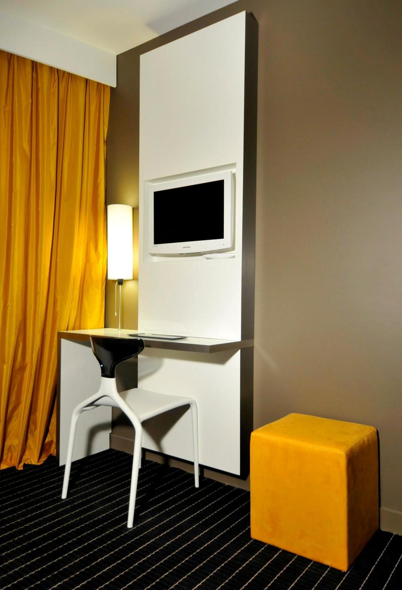 Double Studio