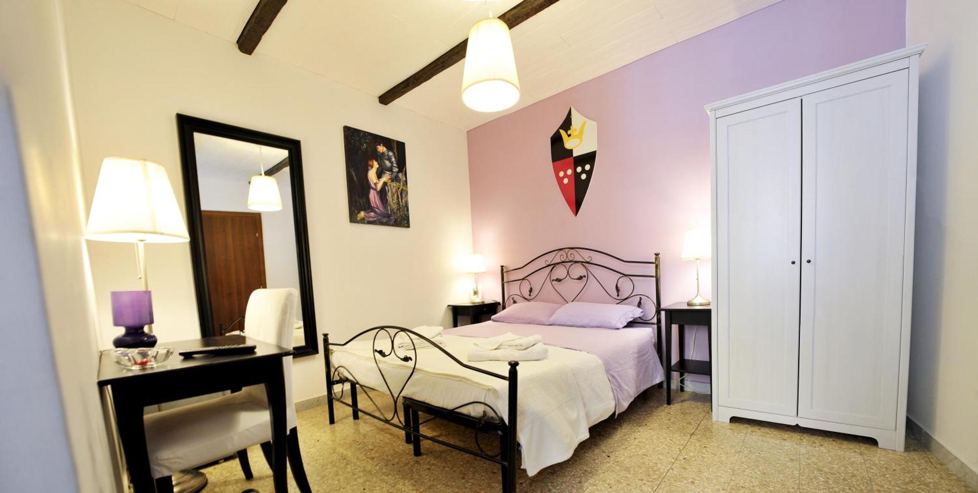Economy Double or Twin Room,708938767:JPEG