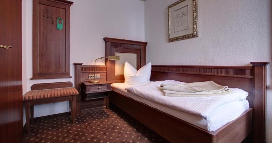 Single Room,112243209:JPEG