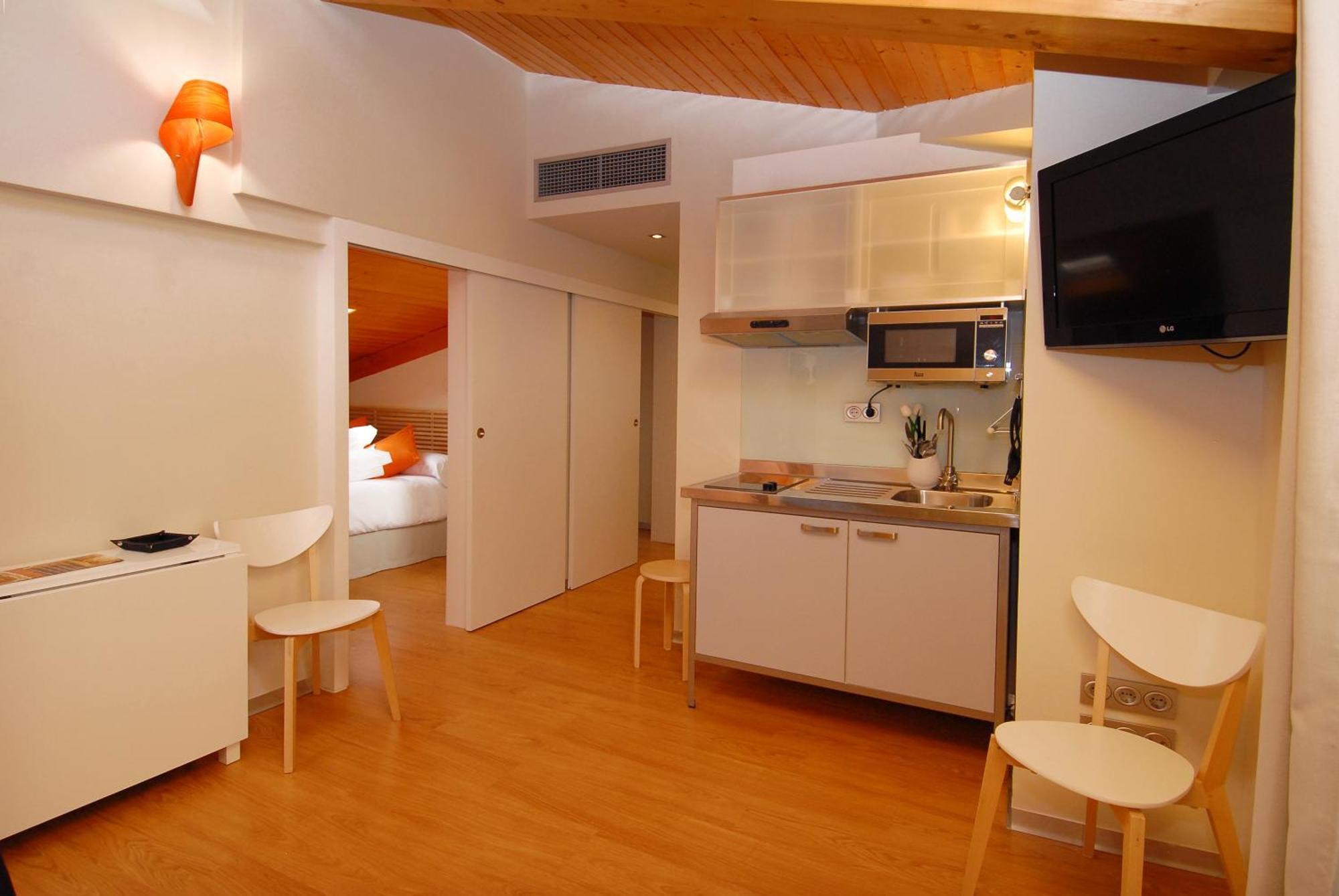 Two-Bedroom Apartment,1580706203:JPEG