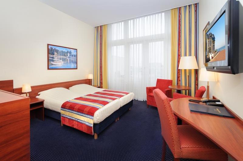Comfort Twin Room Bath & extra bed,709956406:JPEG