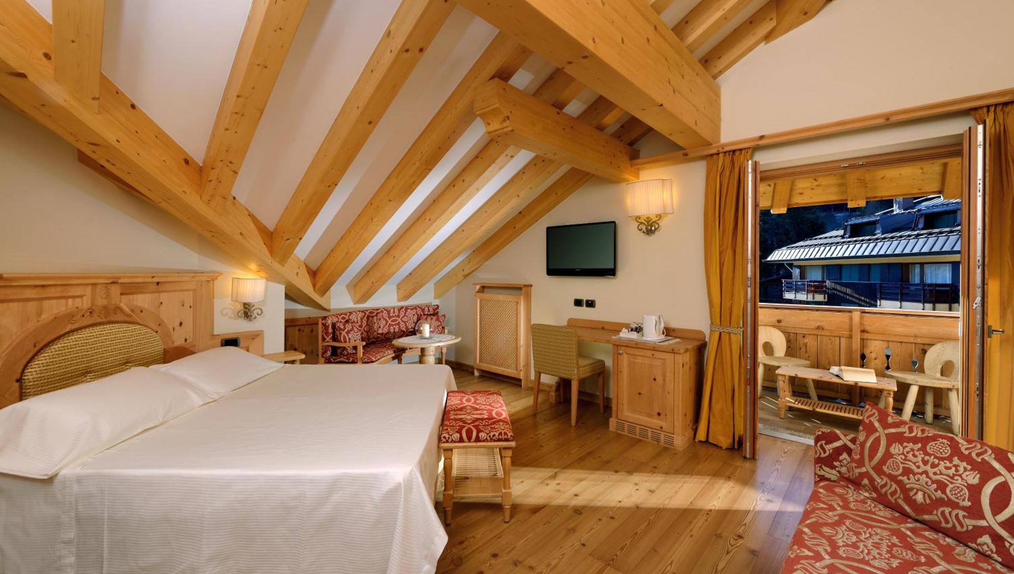 Junior Suite Balcony Attic