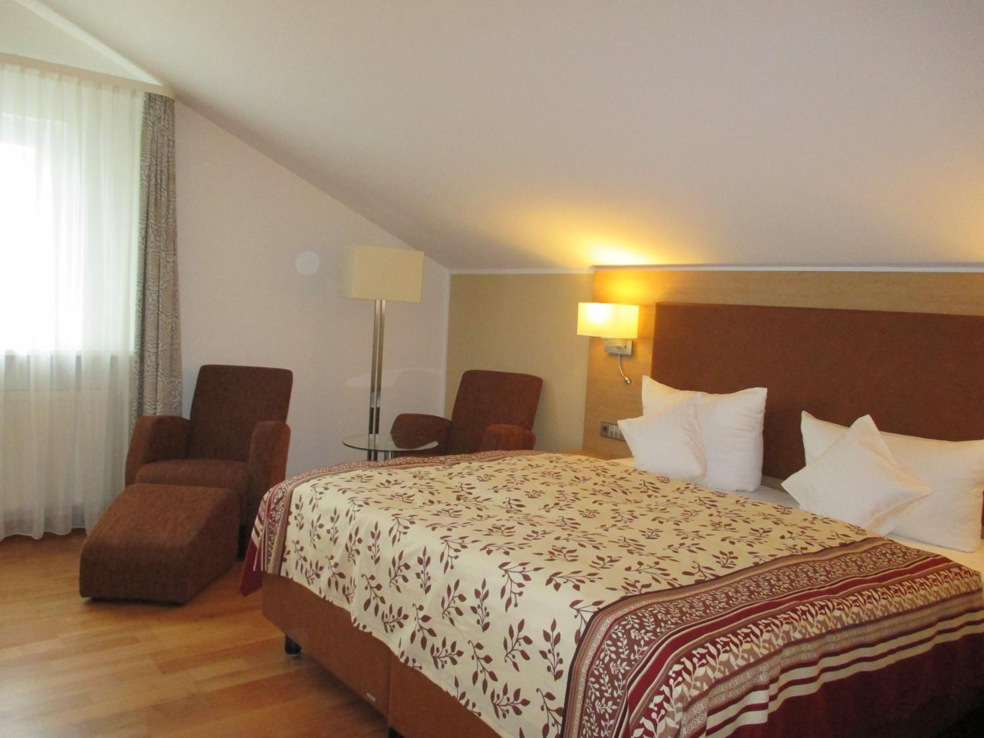 Standard Double Room Without Balcony,710242294:JPEG