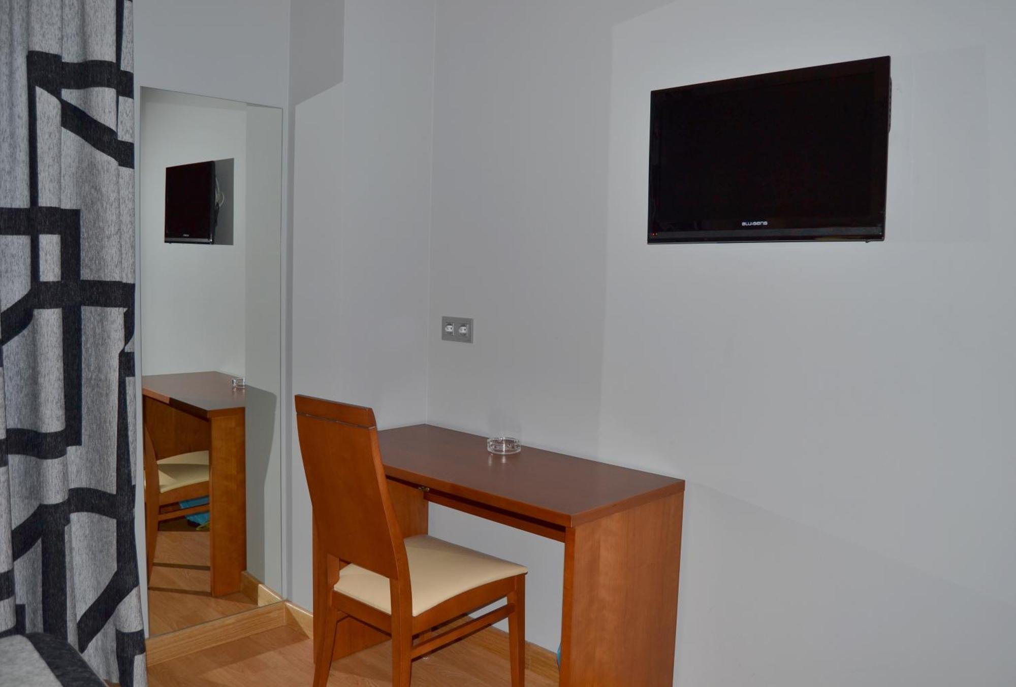 Standard Single Room,710267563:JPEG