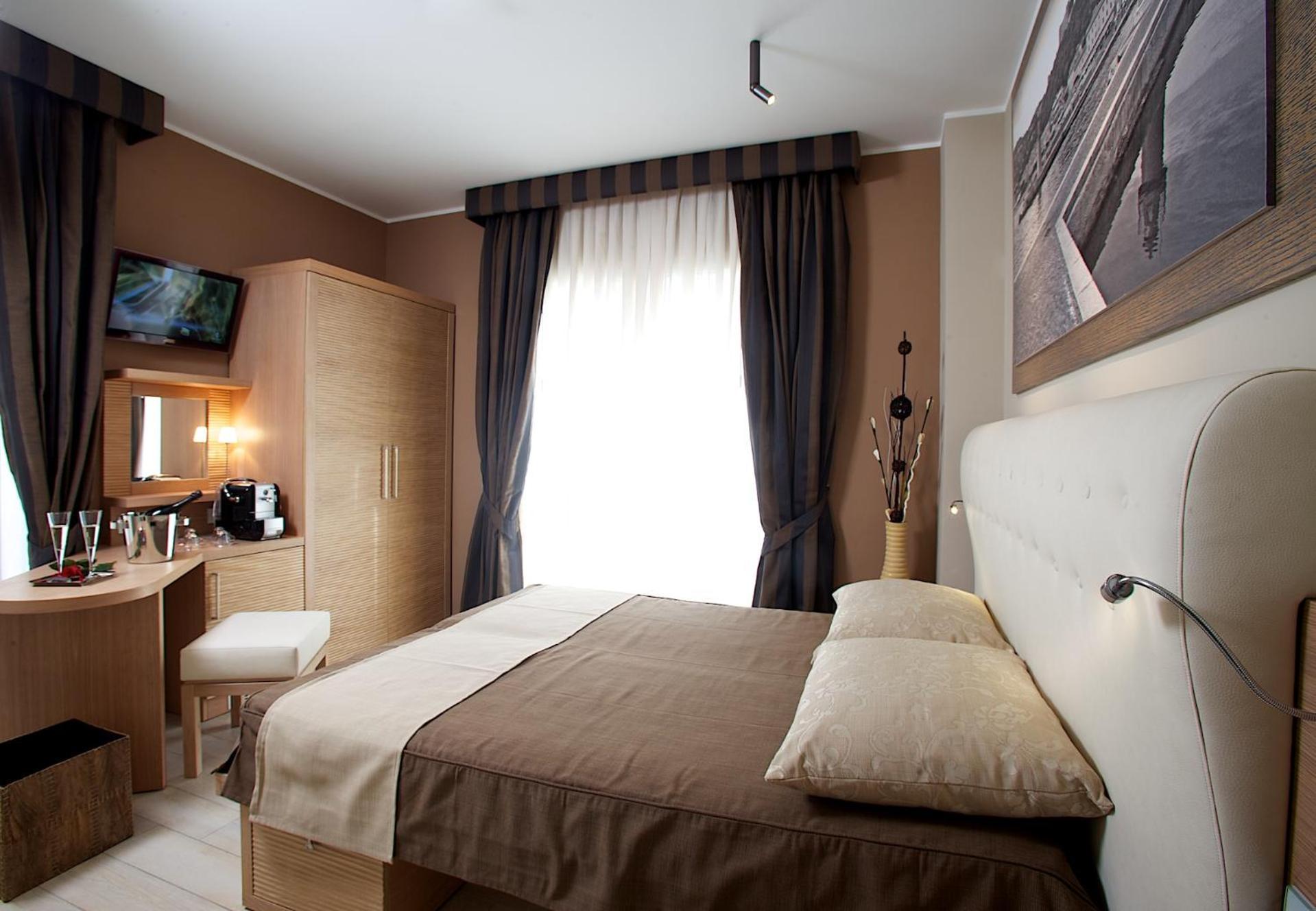 Double Room,218079560:JPEG