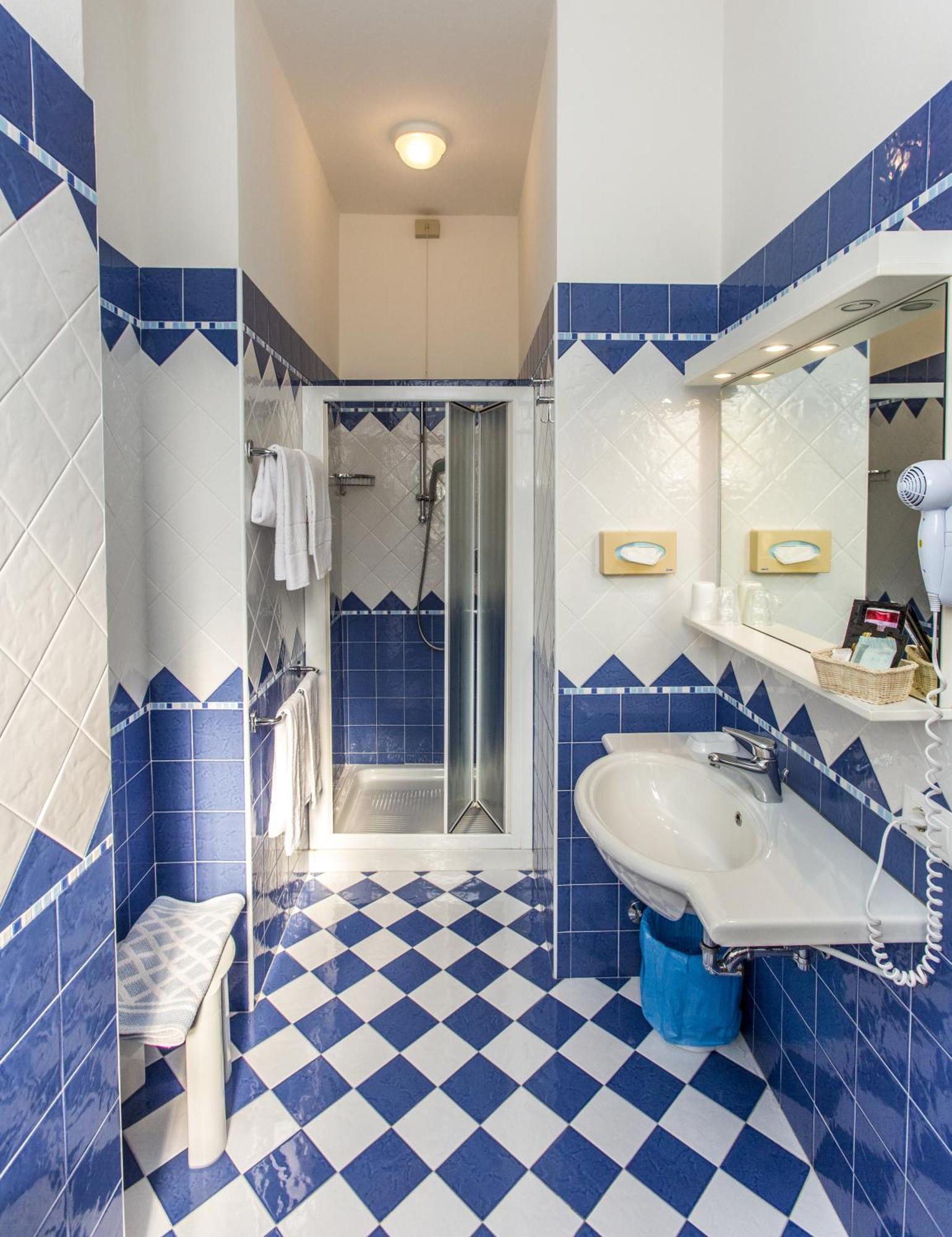 Classic Triple Room,710801116:JPEG