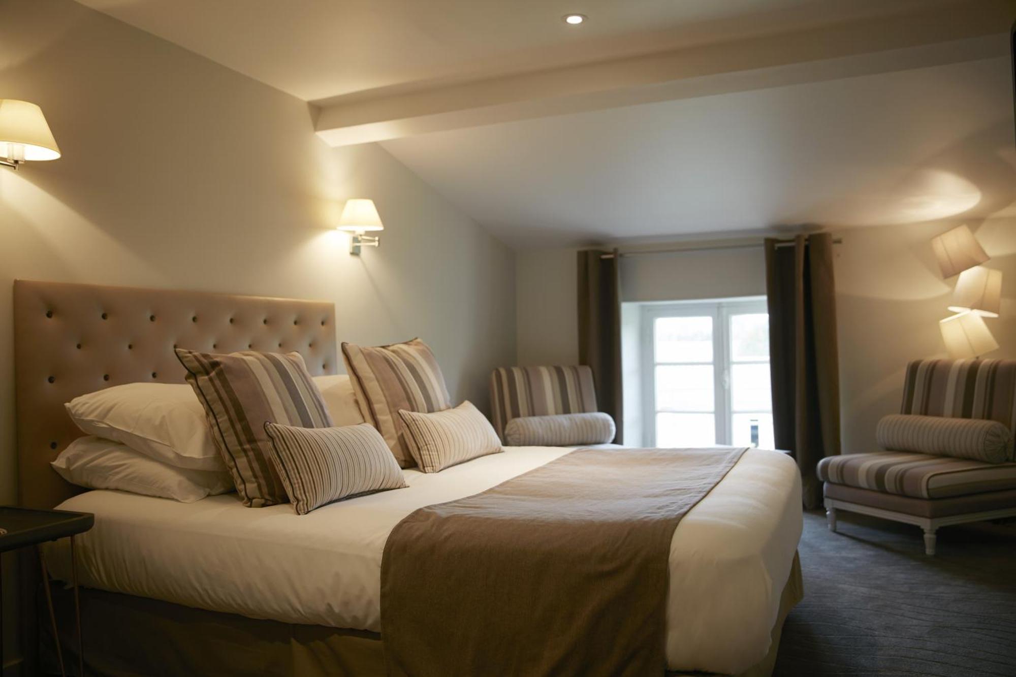 Standard Double Room,710924683:JPEG
