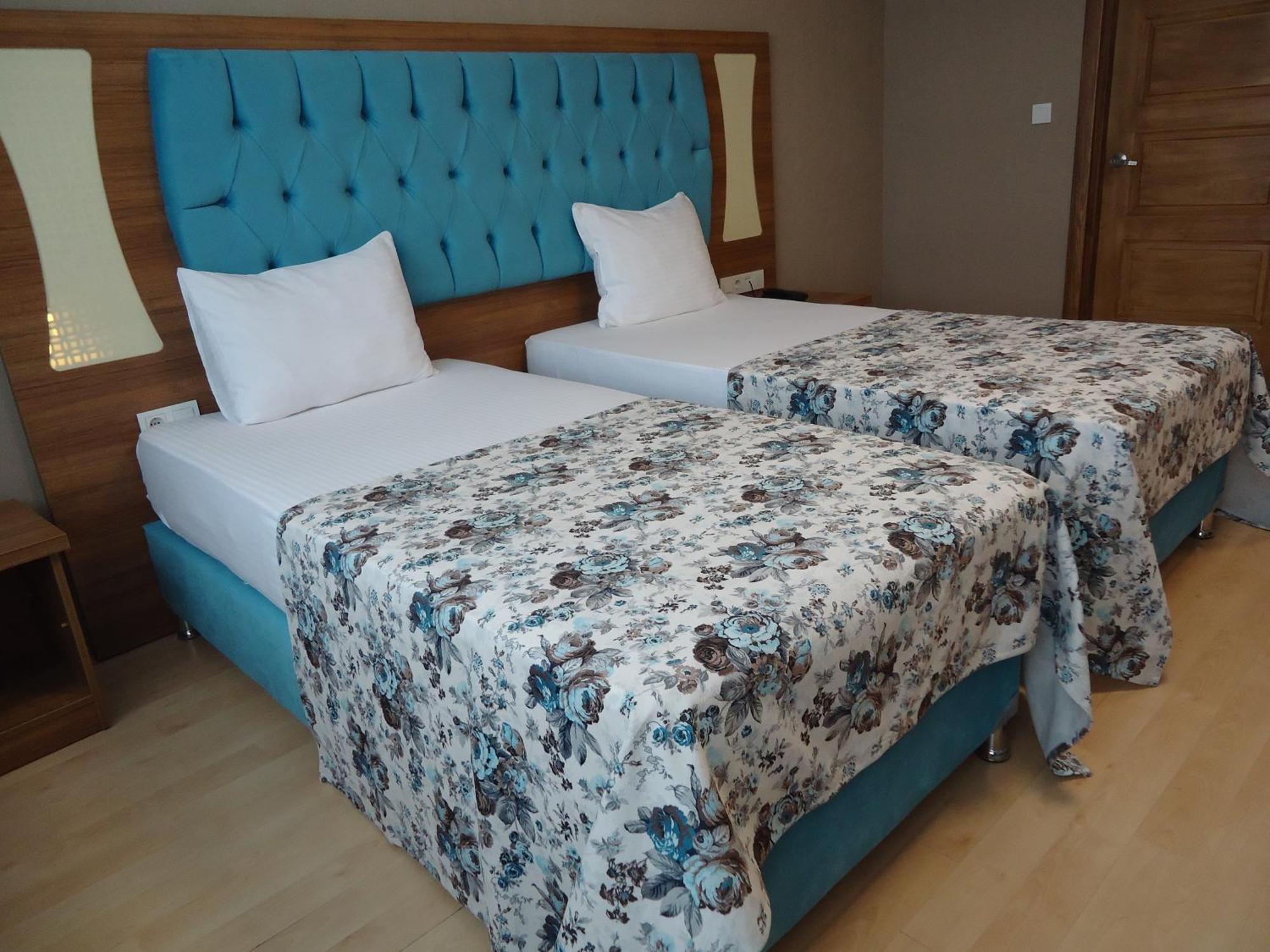 Standard Twin Room,526778268:JPEG