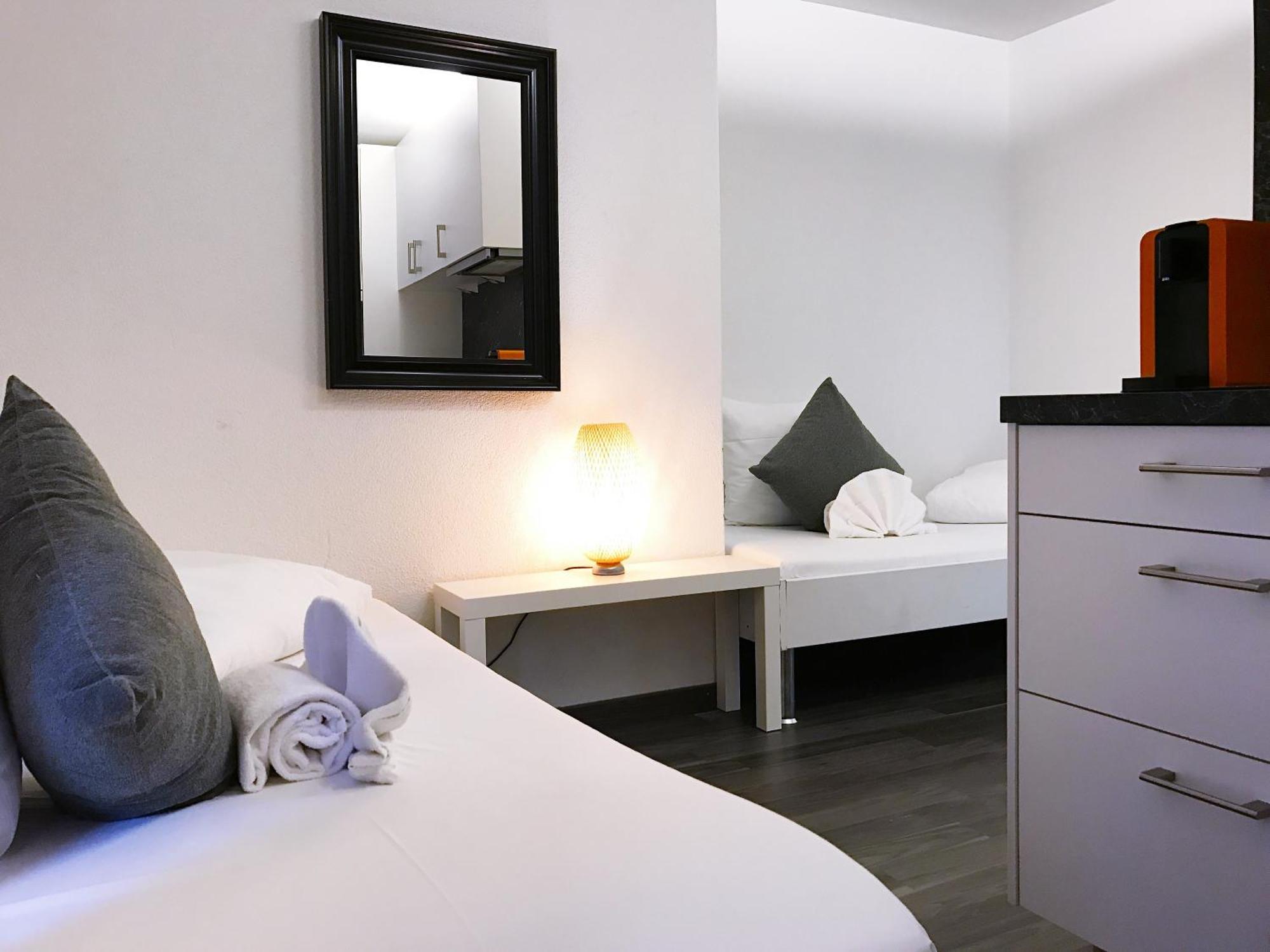 Twin Room,519815595:JPEG