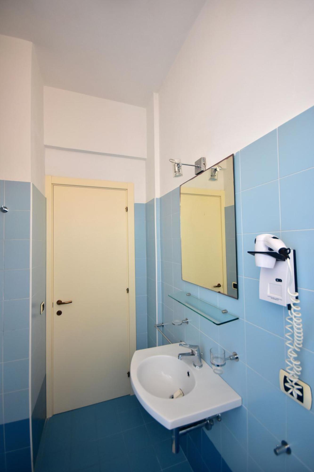 Studio Apartment,711771646:JPEG