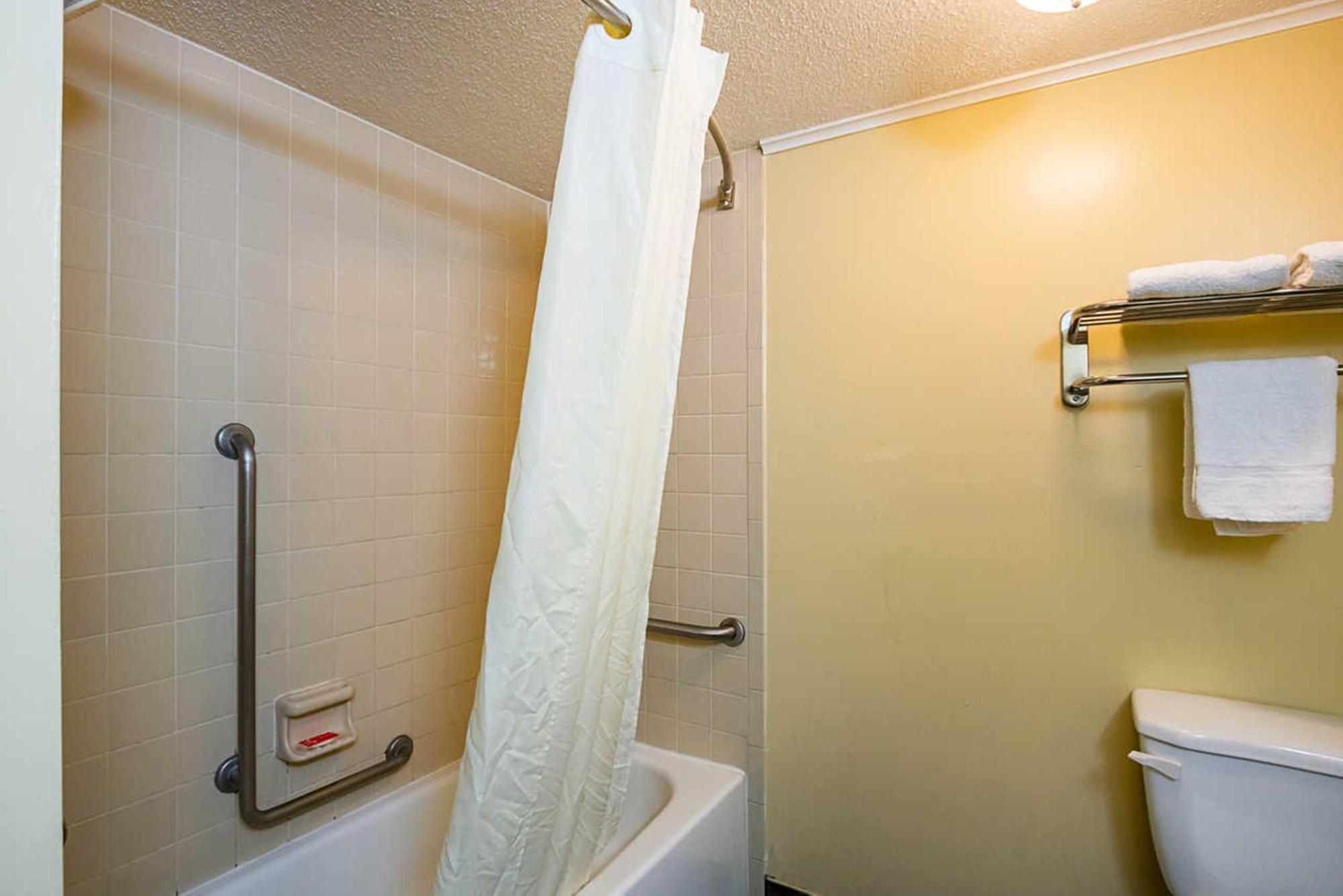 Double Room Two Double Beds Non-Smoking