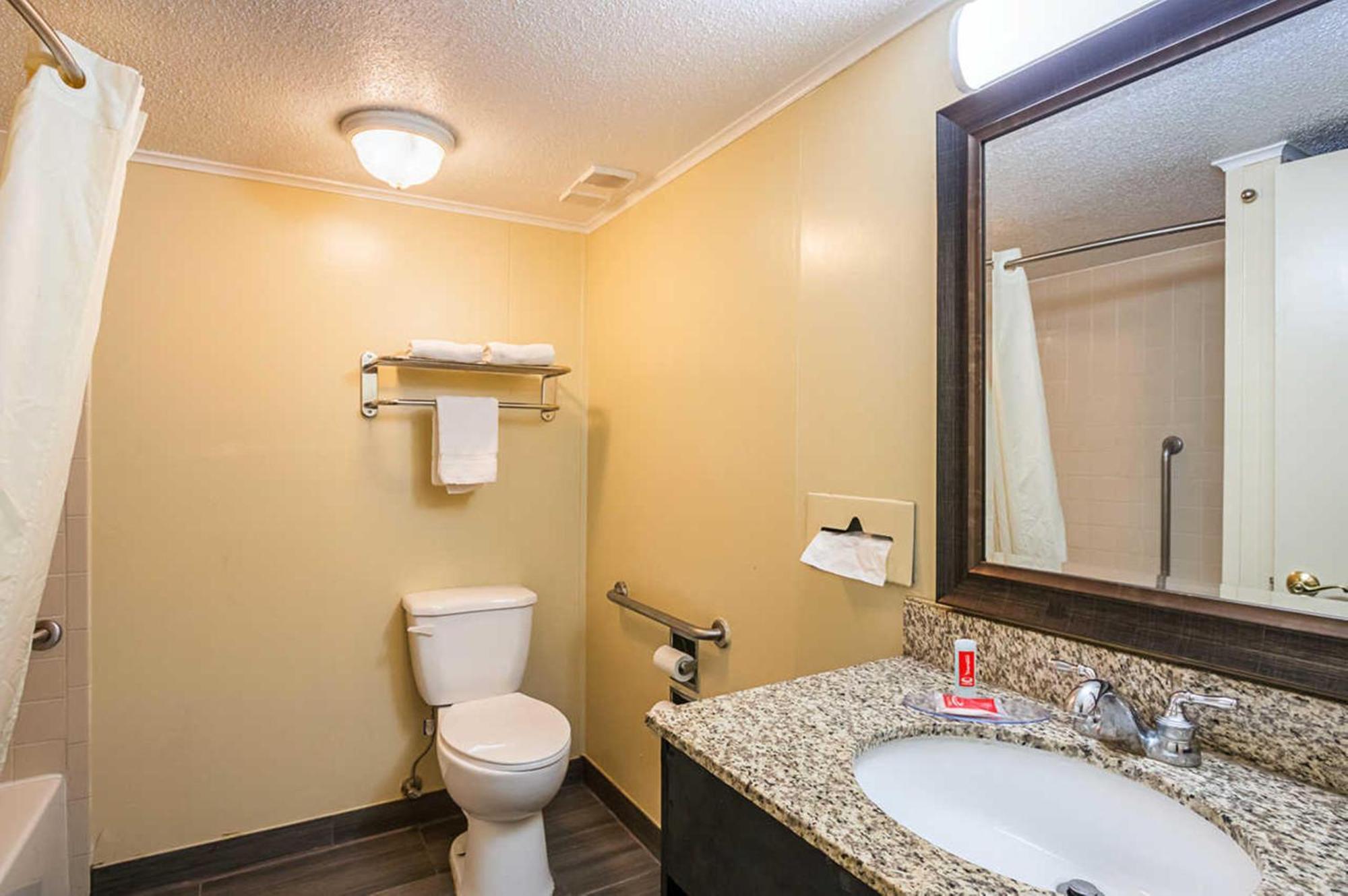Double Room Two Double Beds Non-Smoking