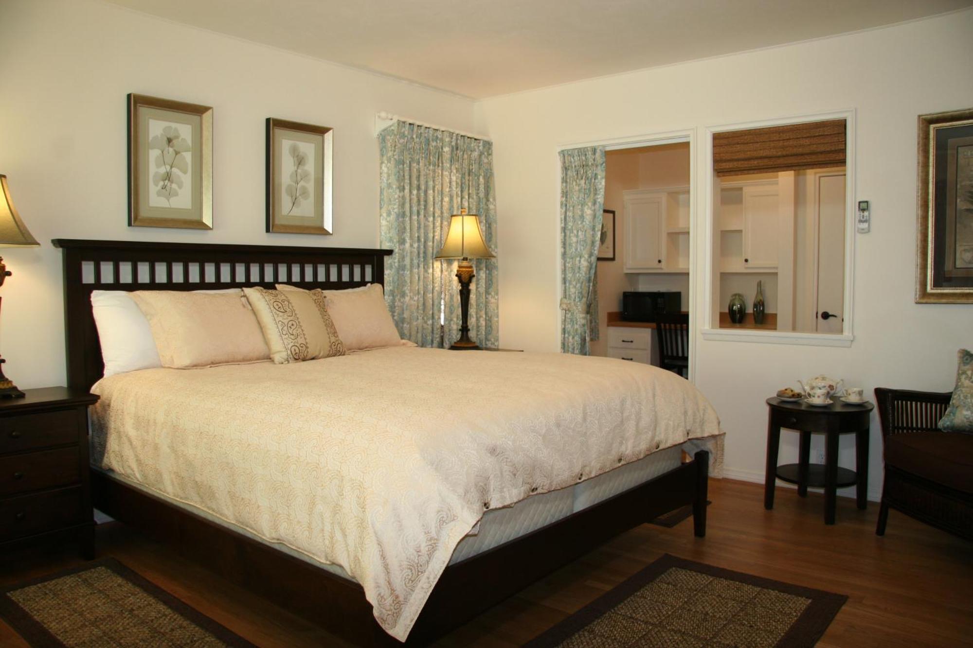 Adyar Room
