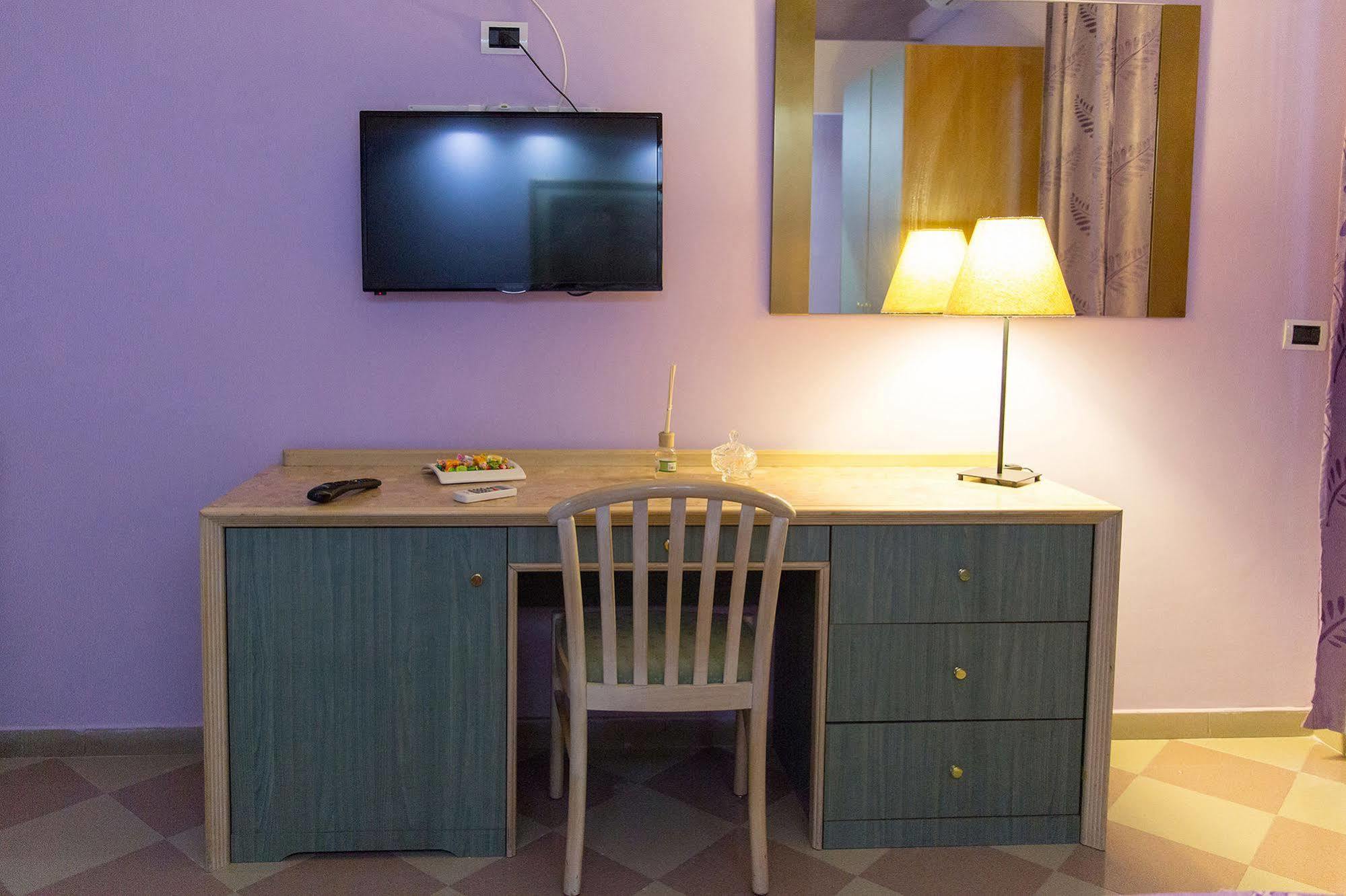 Triple Room,712794889:JPEG