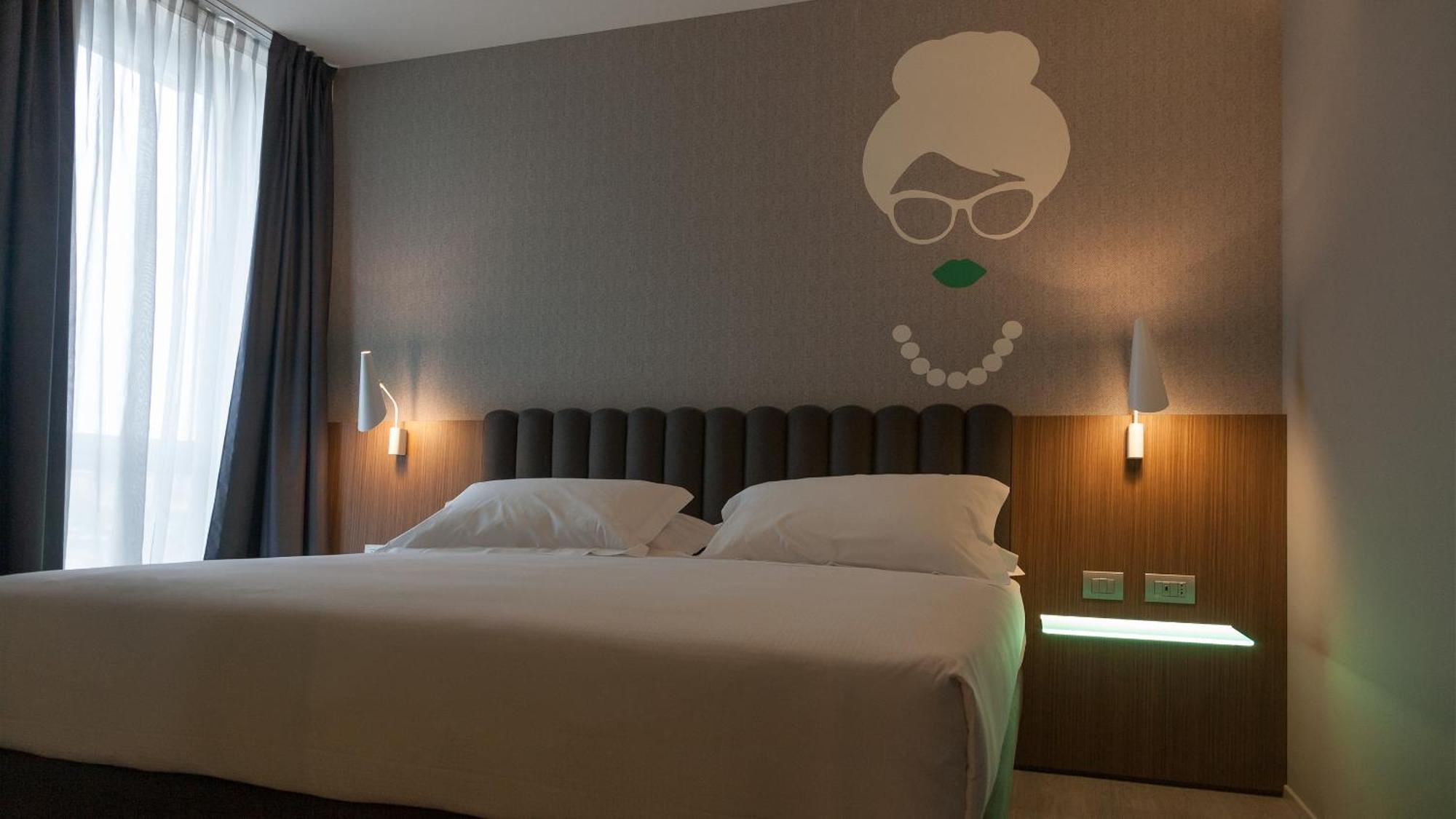 Junior Suite,712901938:JPEG