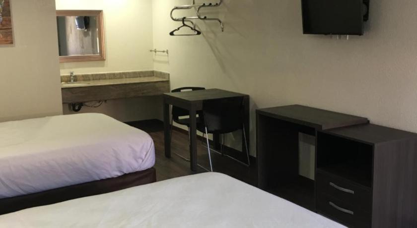 Double Room Two Double Beds Non-Smoking
