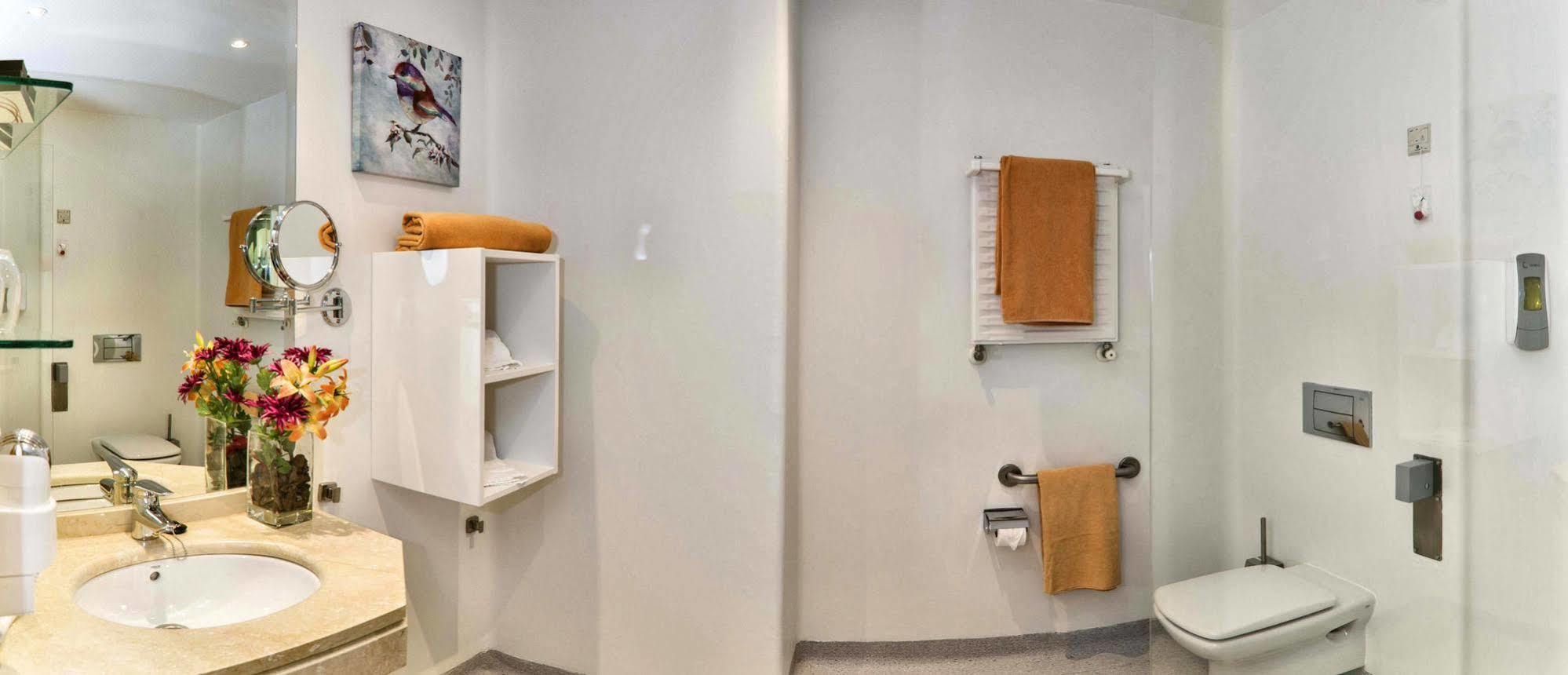 Double Room,517581273:JPEG