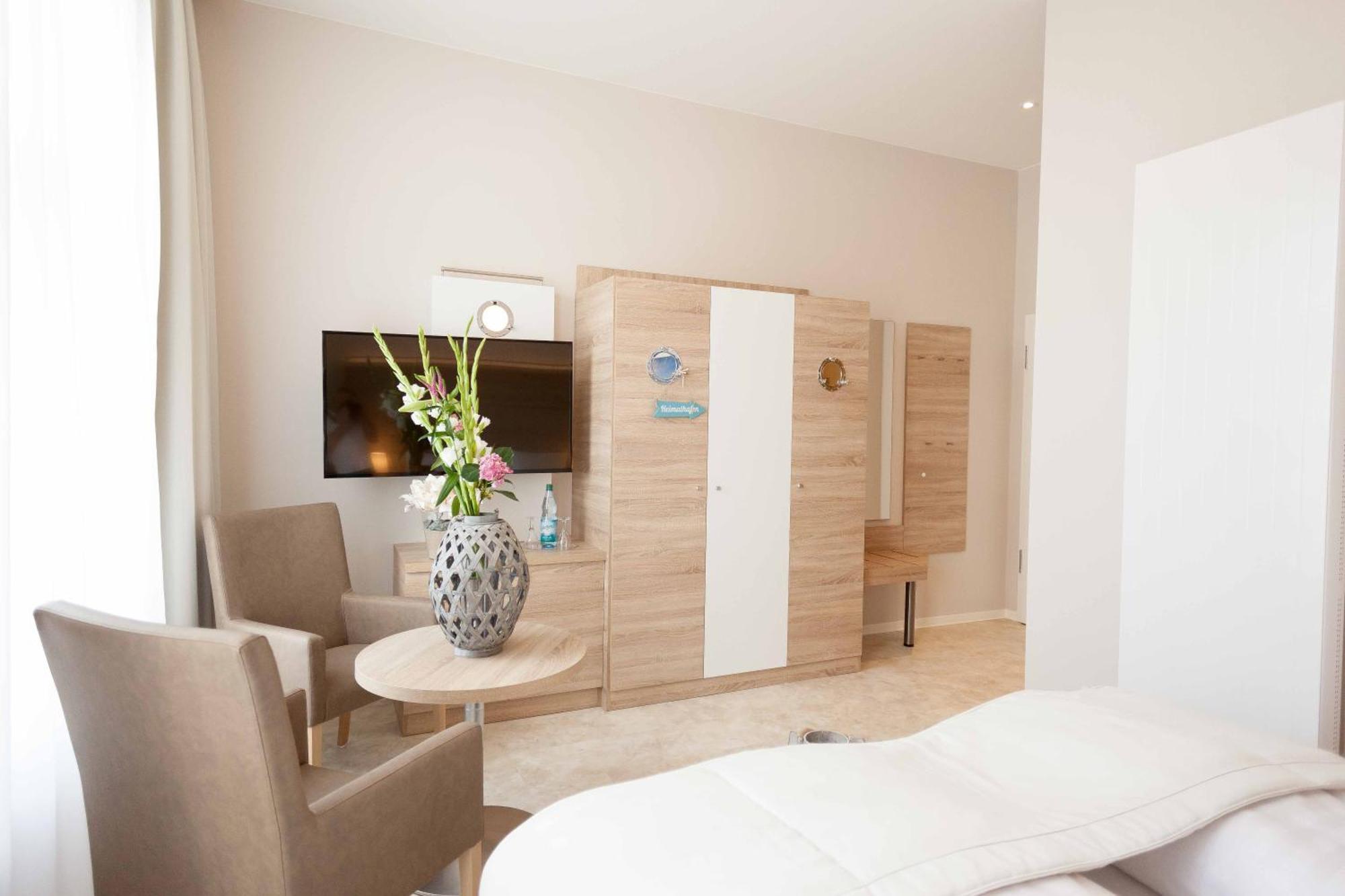 Double Room,714481576:JPEG
