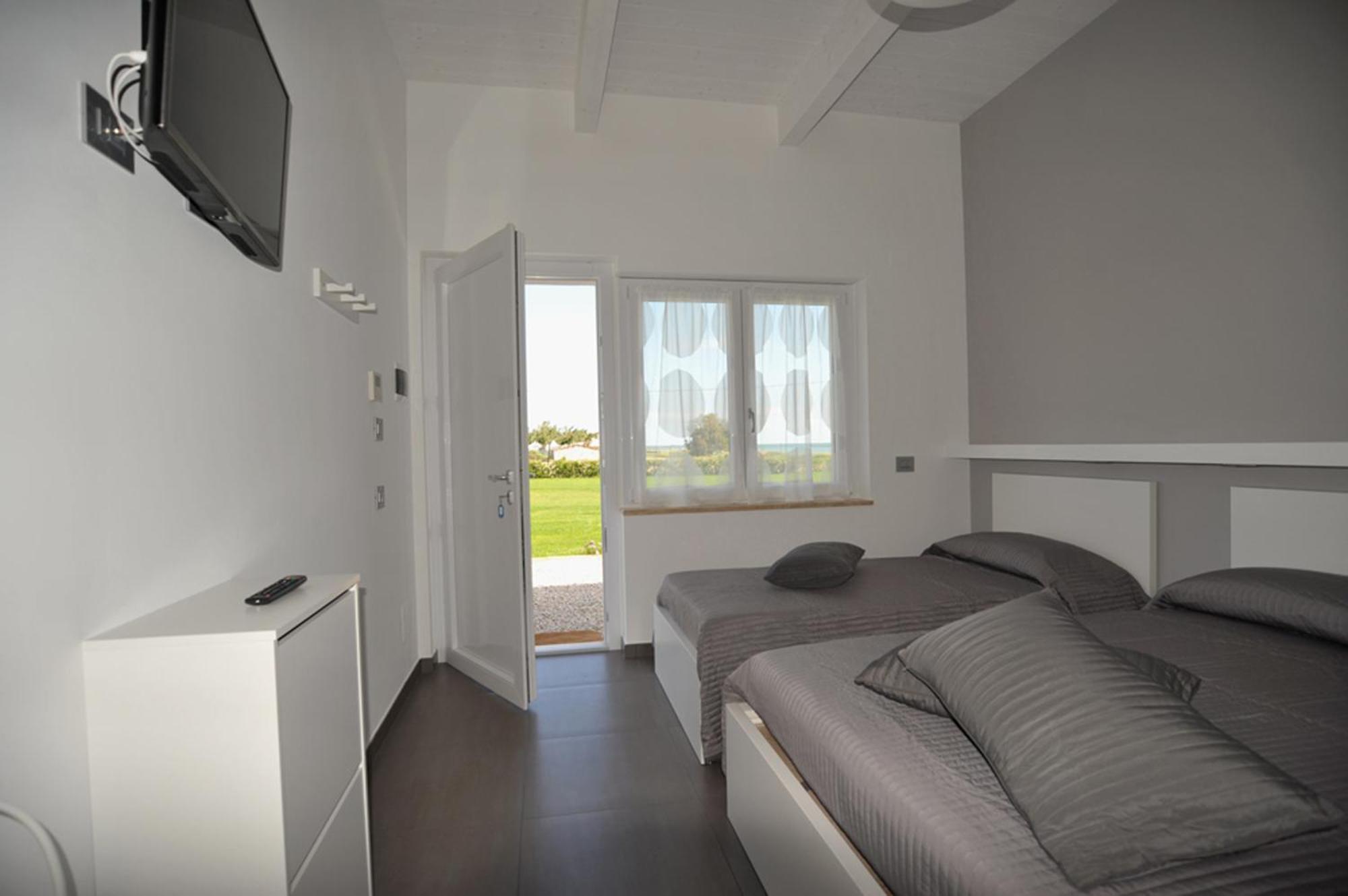 Double or Twin Room Sea View,198780493:JPEG