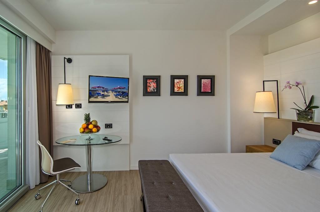 Junior Suite,511539447:JPEG