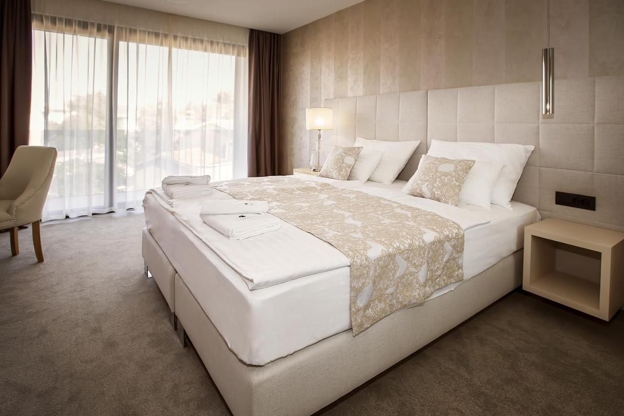 Double Room Balcony Side Sea View