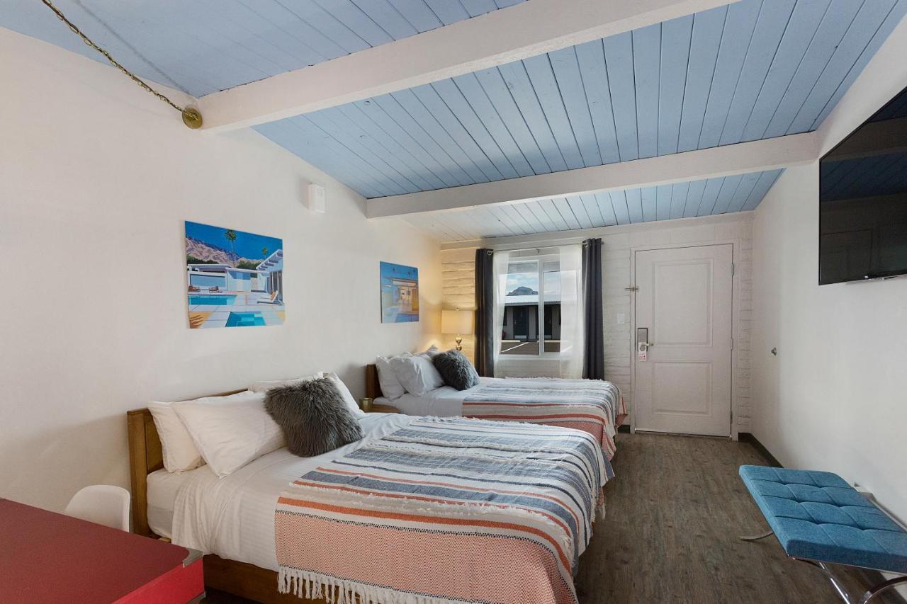 Queen Room Two Queen Beds