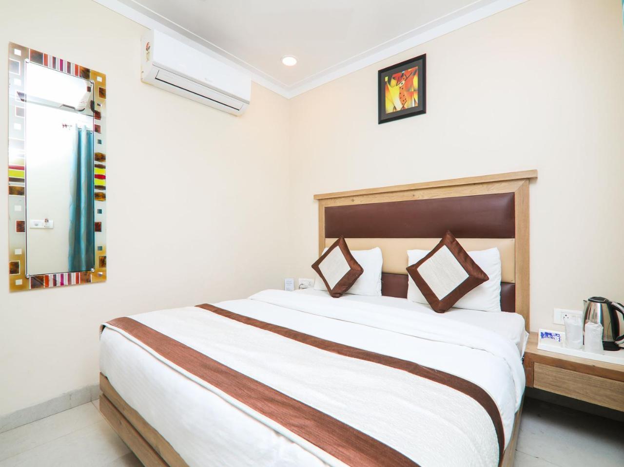 Standard Double or Twin Room,718322617:JPEG