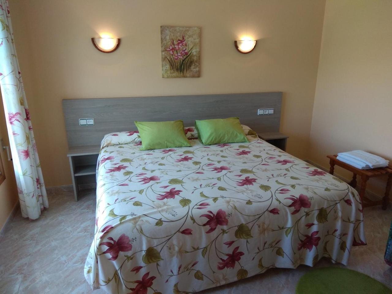 Double or Twin Room Sea View